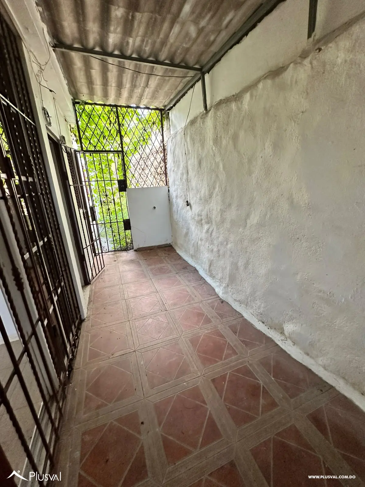 San Isidro - Casa de 1 nivel con amplio patio y área verde 530208