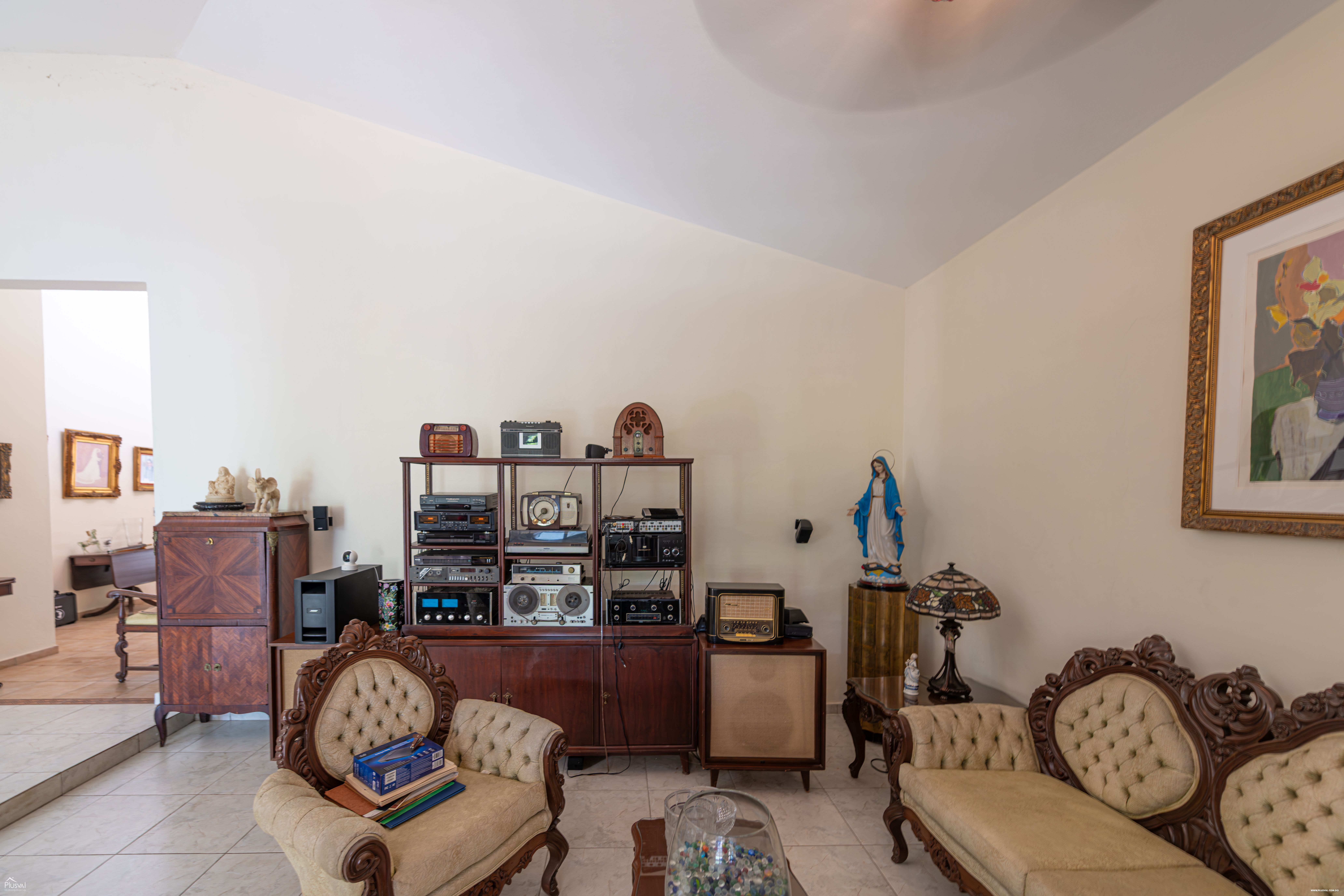 Villa en venta en metro Country Club con piscina privada y vista al campo de golf 456512