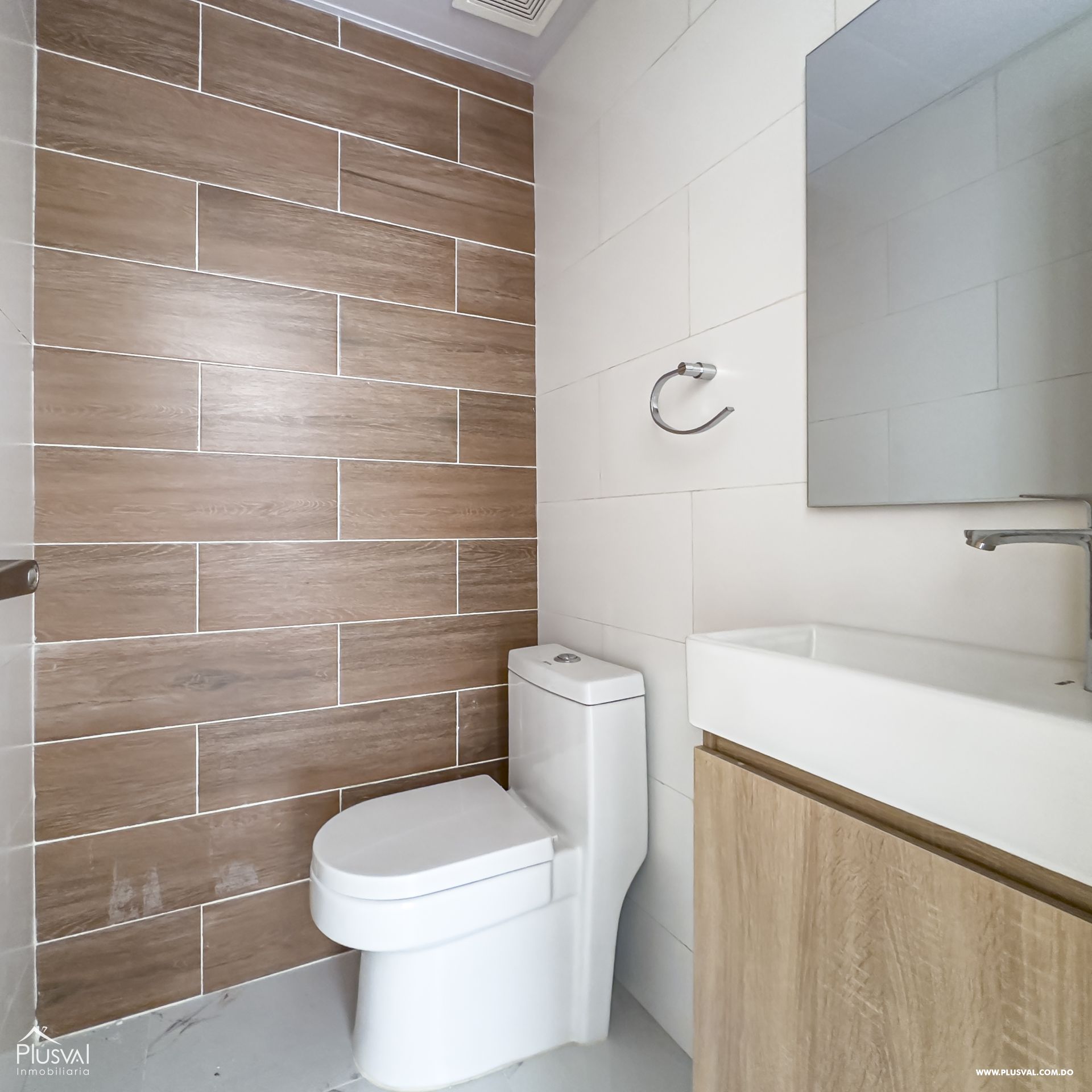 Apartamento a estrenar con terraza en venta en Los Rios 429642