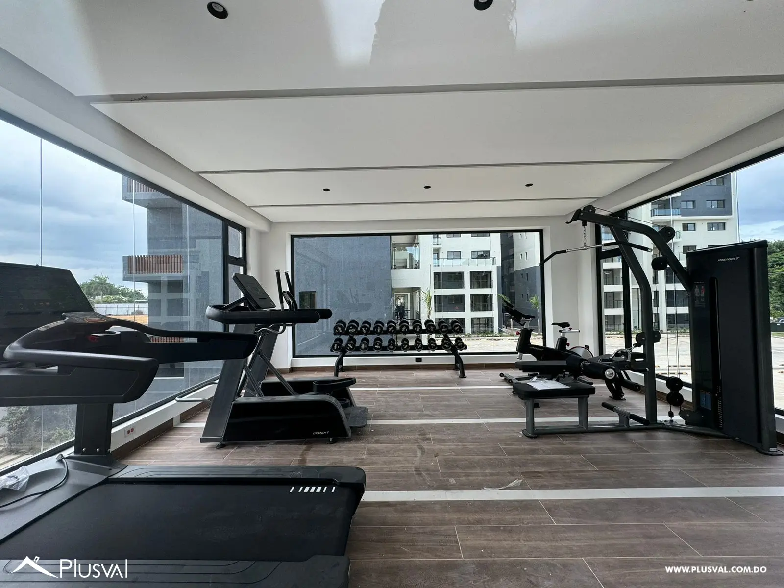 Apartamento Nuevo y Amueblado con Acabados Modernos en Urbanización Thomén 518057