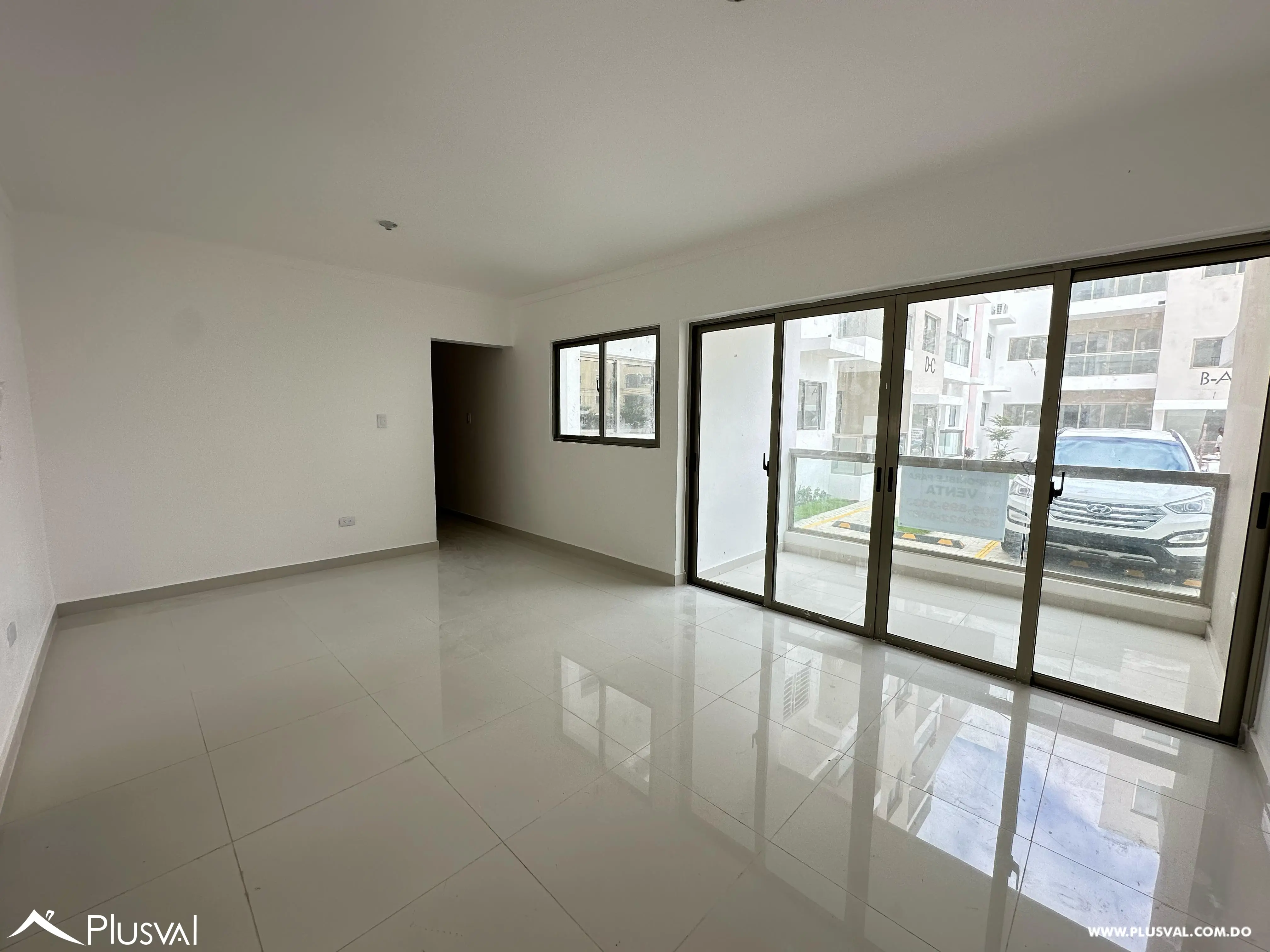 Apartamentos en venta de 2 y 3 habitaciones con patio y terraza 482361