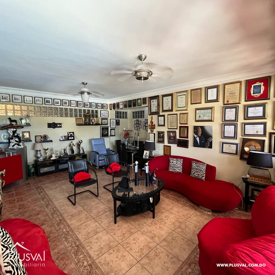 Casa de Johnny Ventura en Arroyo Hondo. 348055