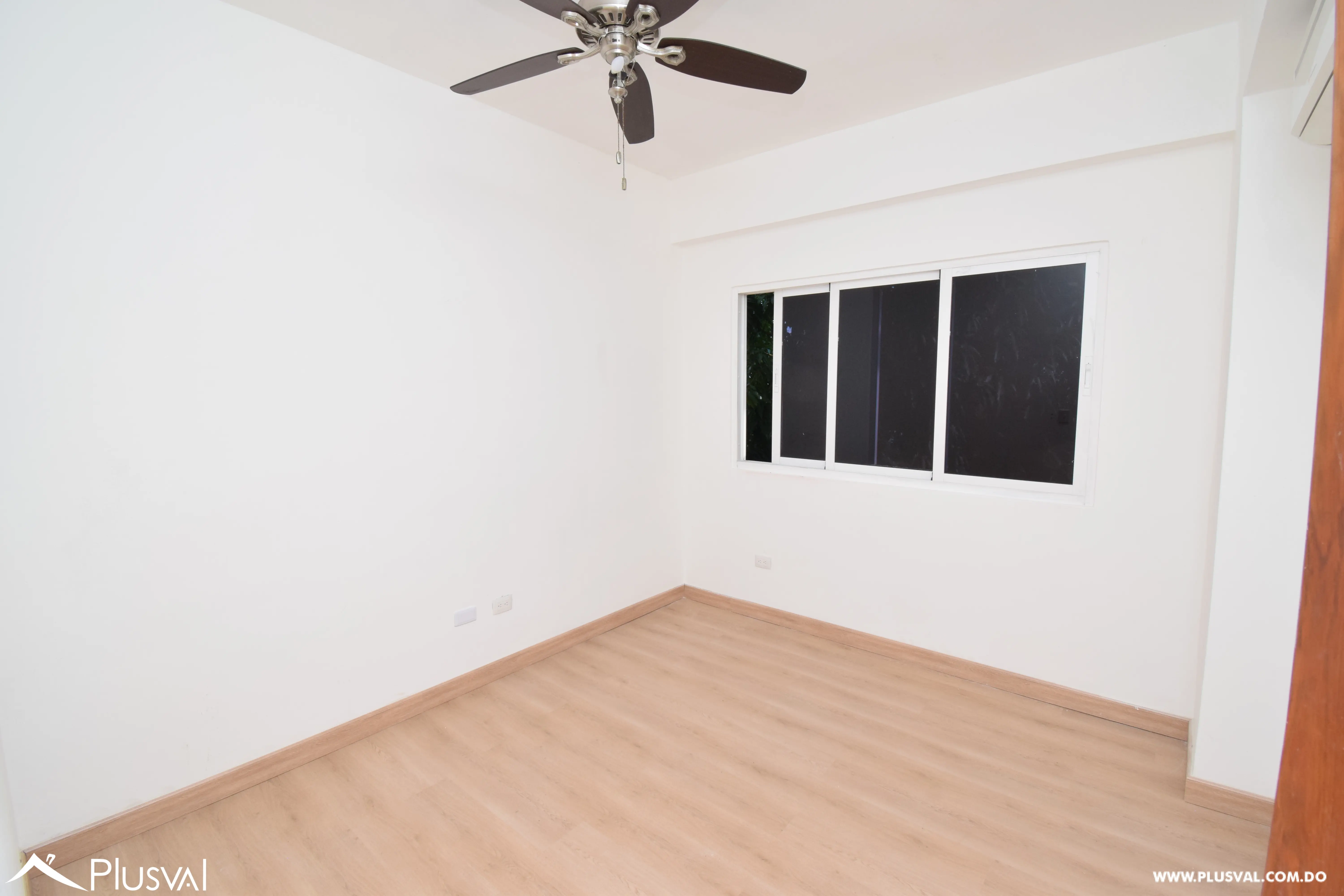 Apartamento en alquiler vacío con excelente ubicación. 468032