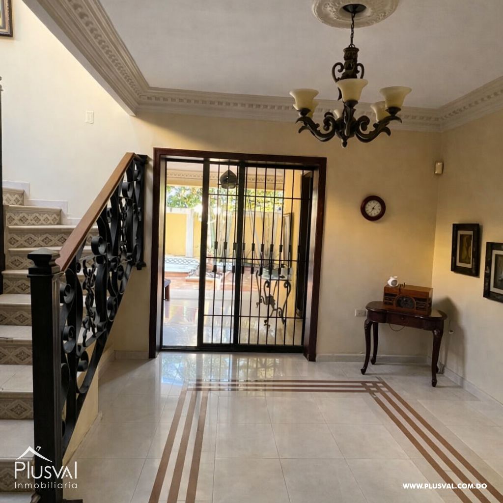 Casa moderna de 3 niveles con terraza y jacuzzi 487547