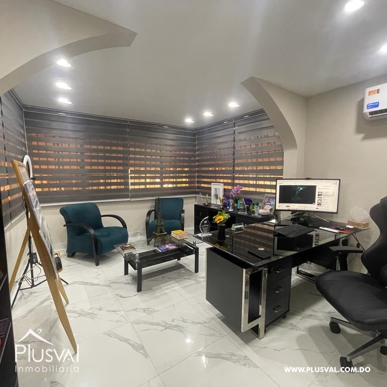 Amplia y remodelada casa cerca de la Ave. España 253717