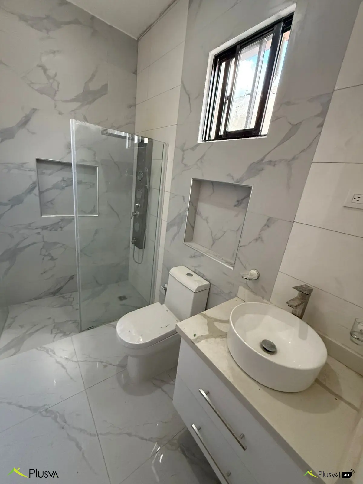 HERMOSA CASA EN VENTA CON EXCELENTES TERMINACIONES 451385