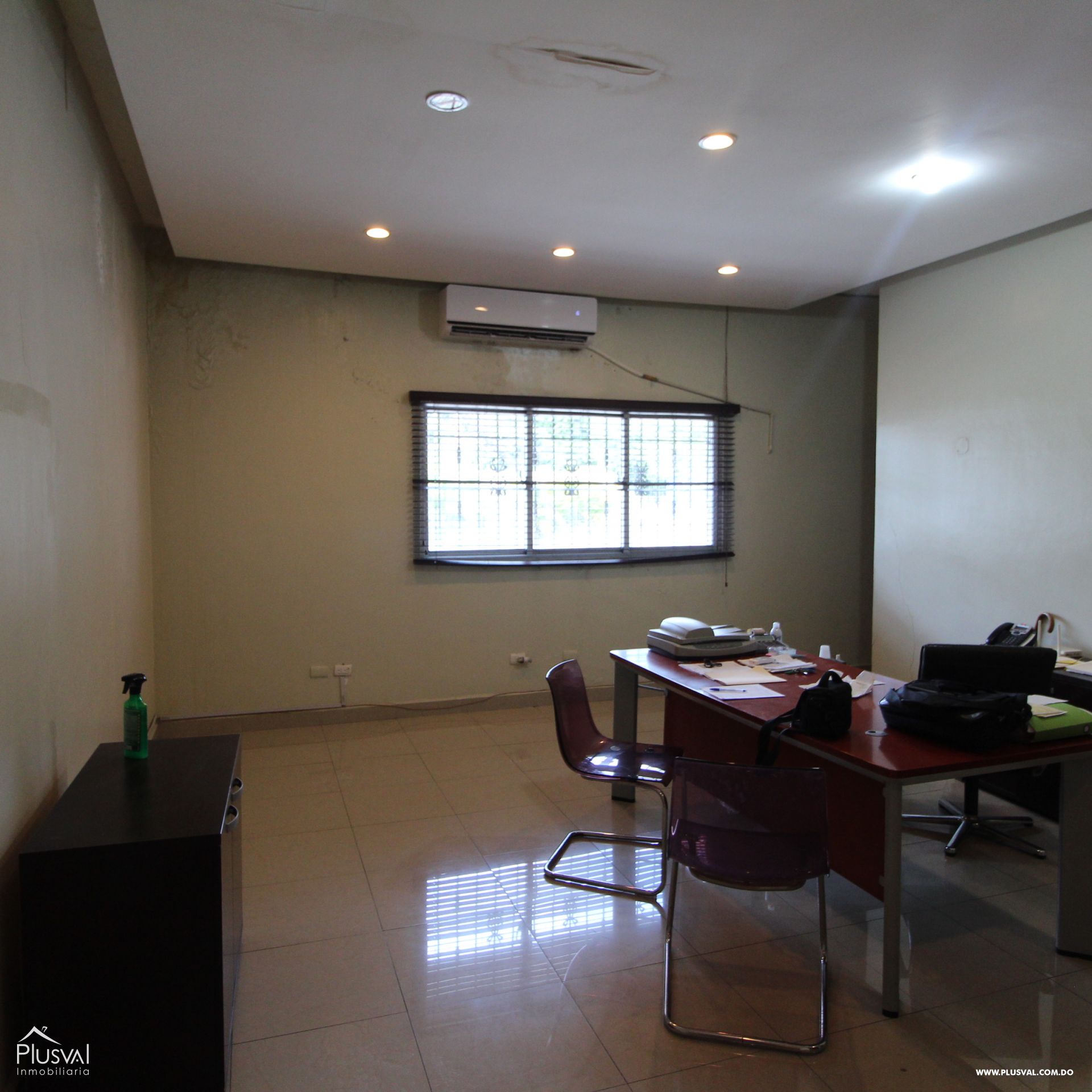 Amplio terreno en venta  ubicado en la Máximo Gómez . 209972