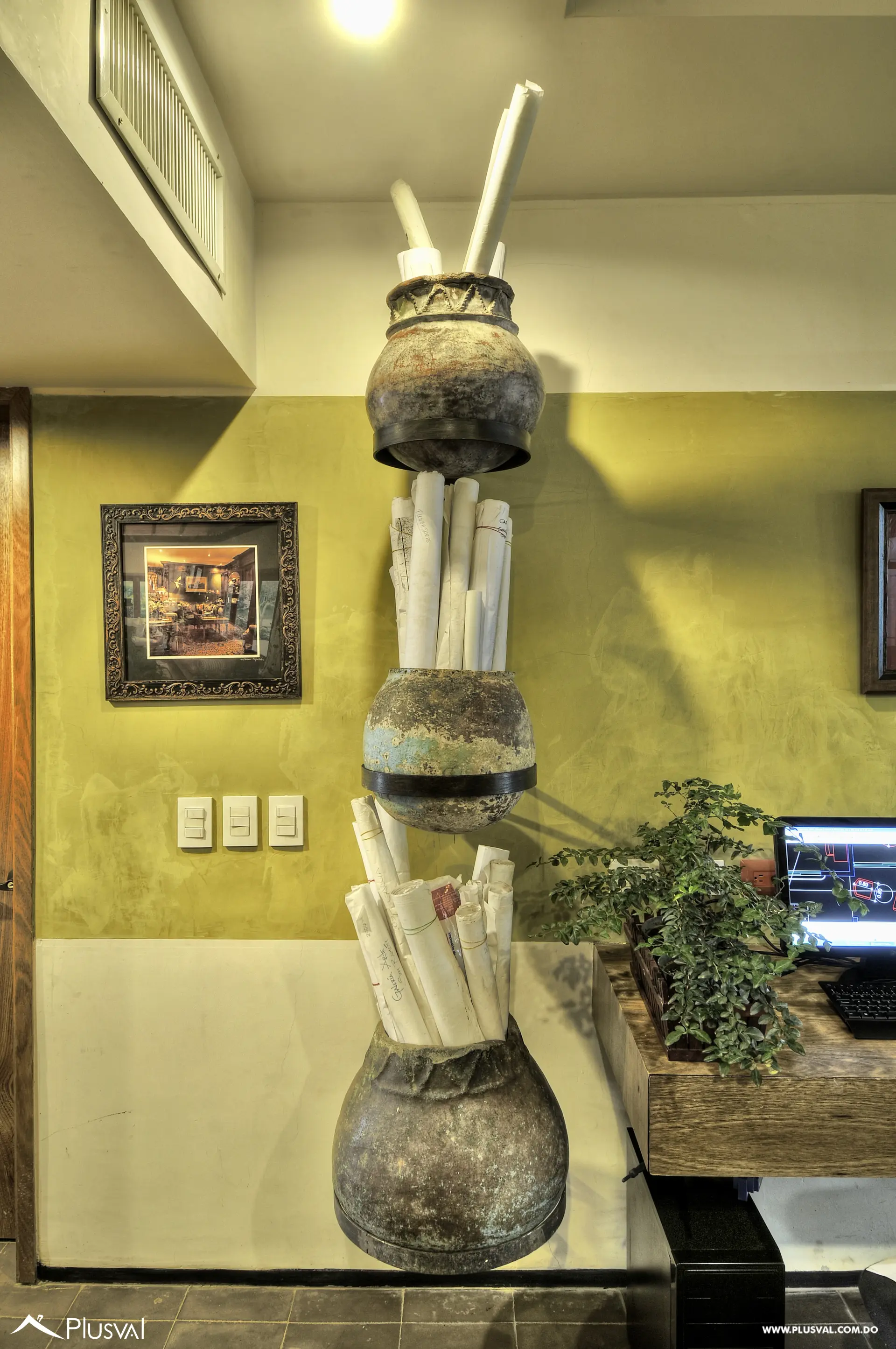 Alquilo Excelente Local Comercial en Primer Nivel en Naco 531108