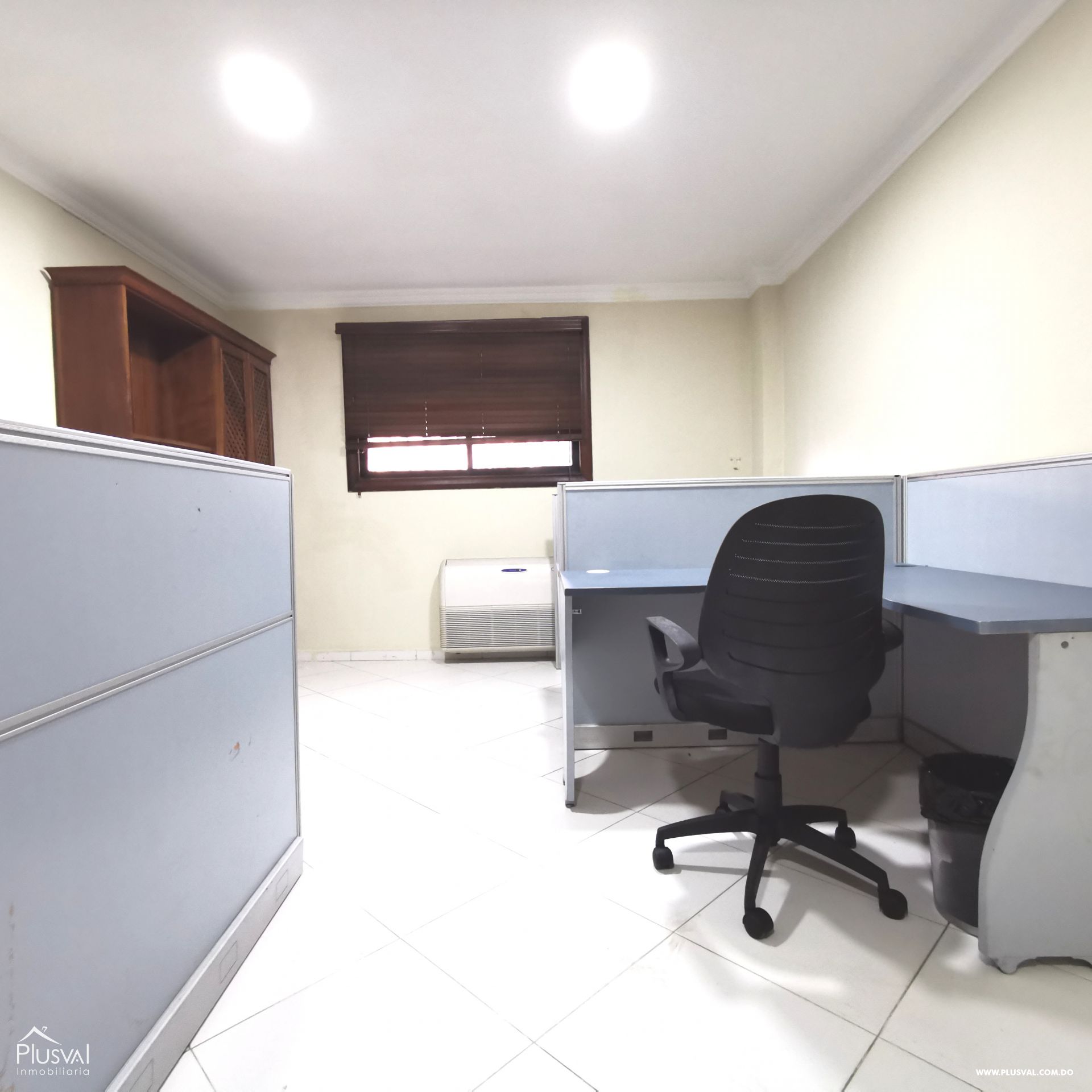 Se alquila oficina/local en Gazcue 191430
