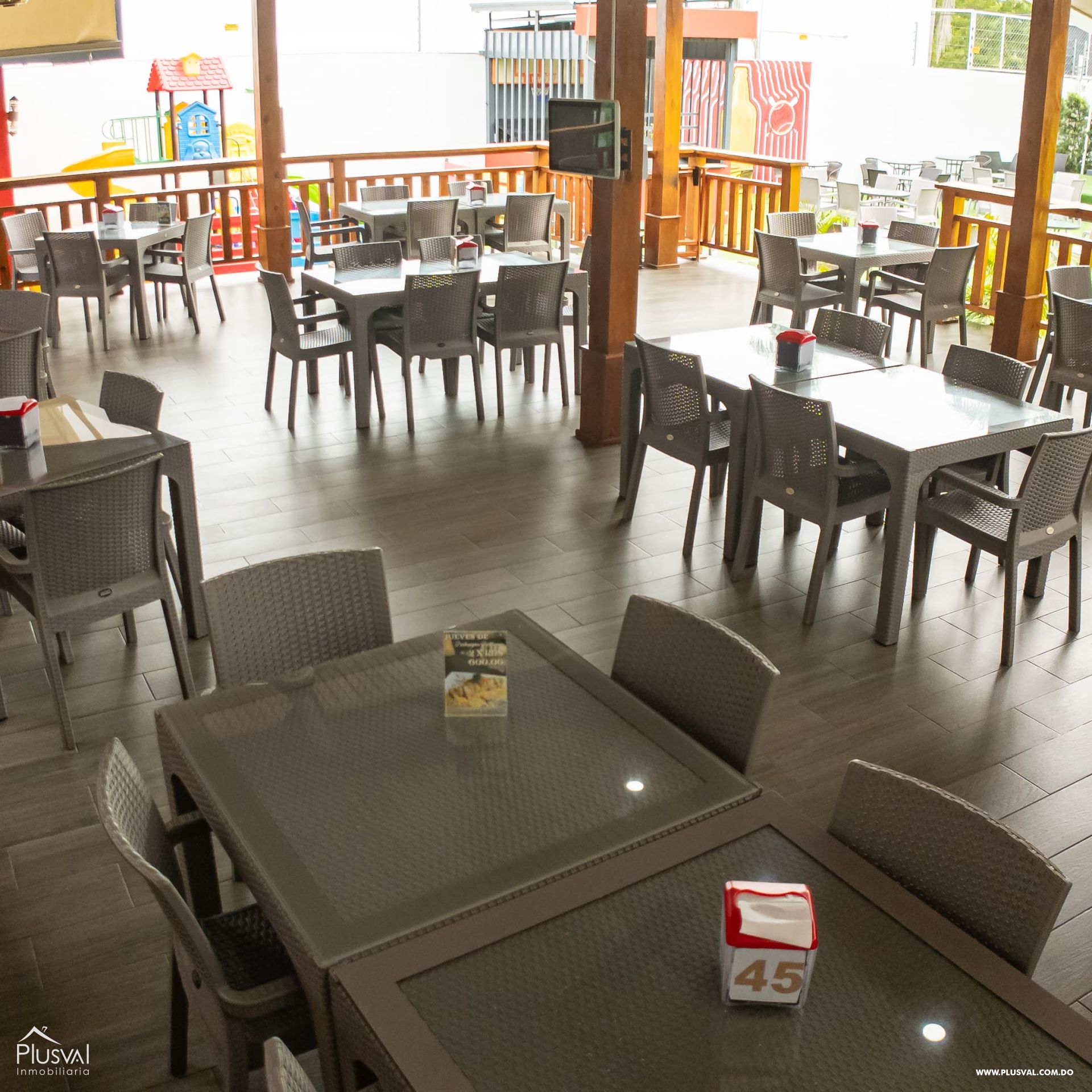 Restaurante en funcionamiento, de venta  en La Vega 420097