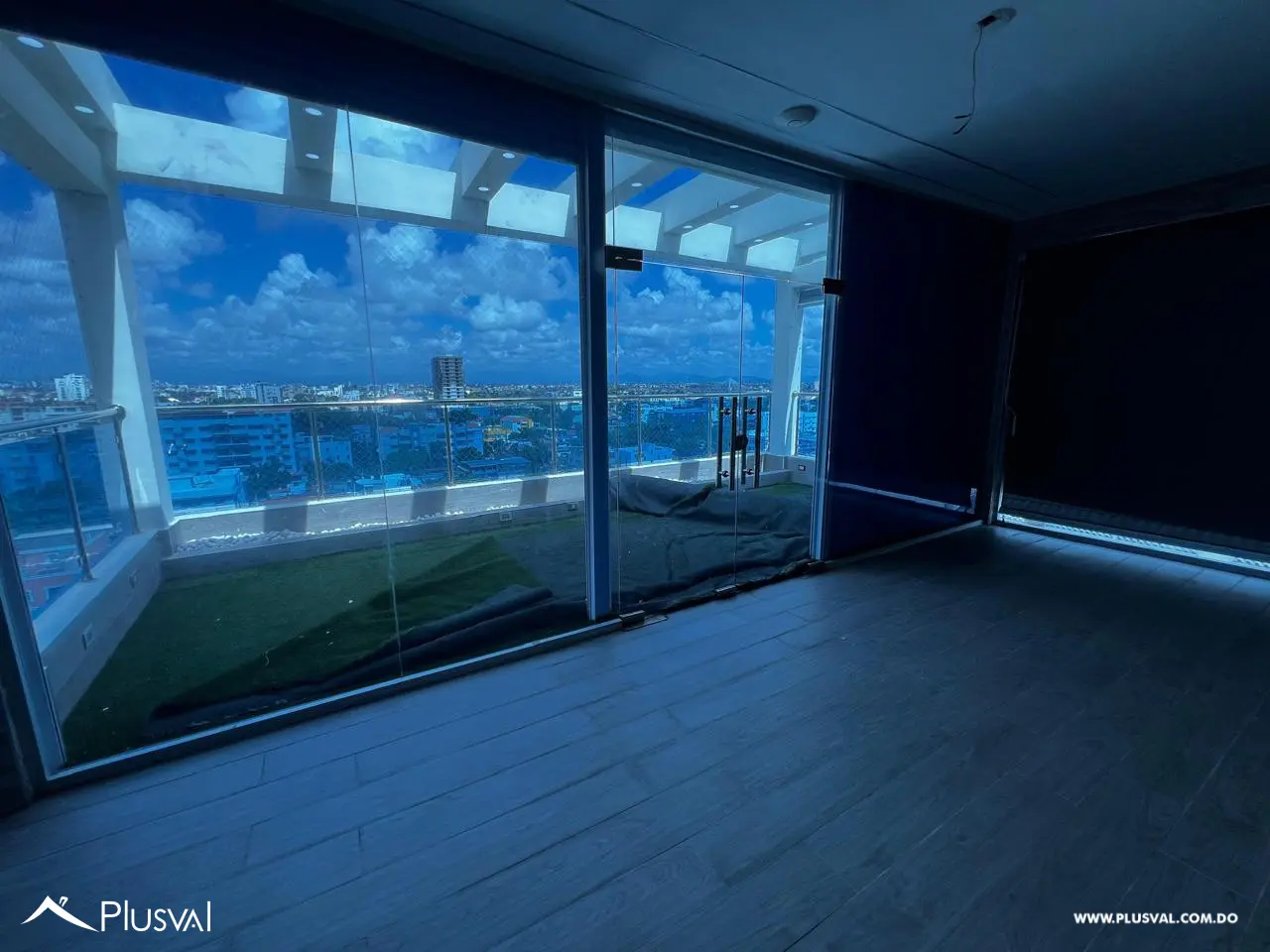 Penthouse de 3 Niveles en Venta en Alma Rosa I con Vista al Mar y Amplios Espacios – Santo Domingo Este 474805