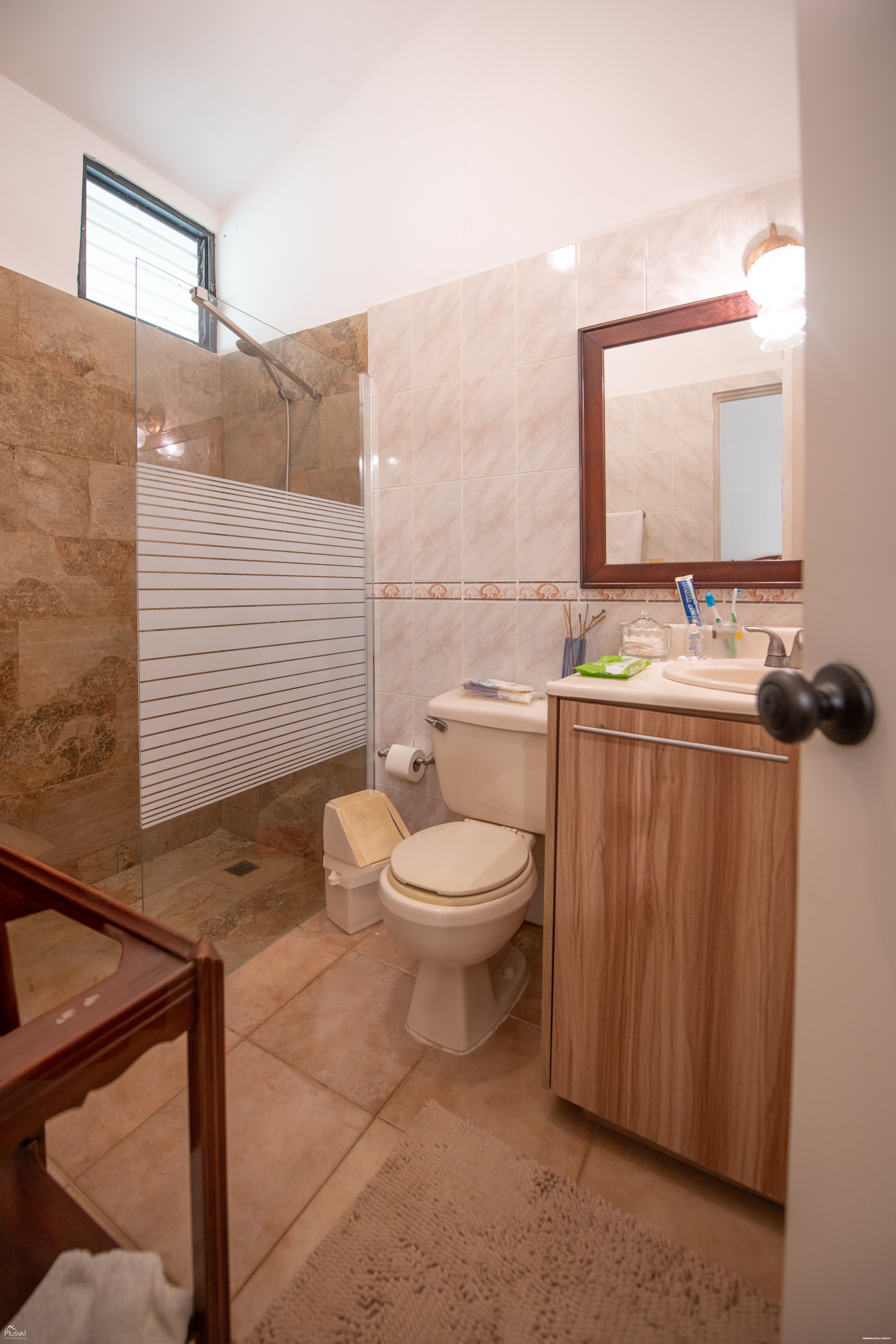 Villa en venta en metro Country Club con piscina privada y vista al campo de golf 456516