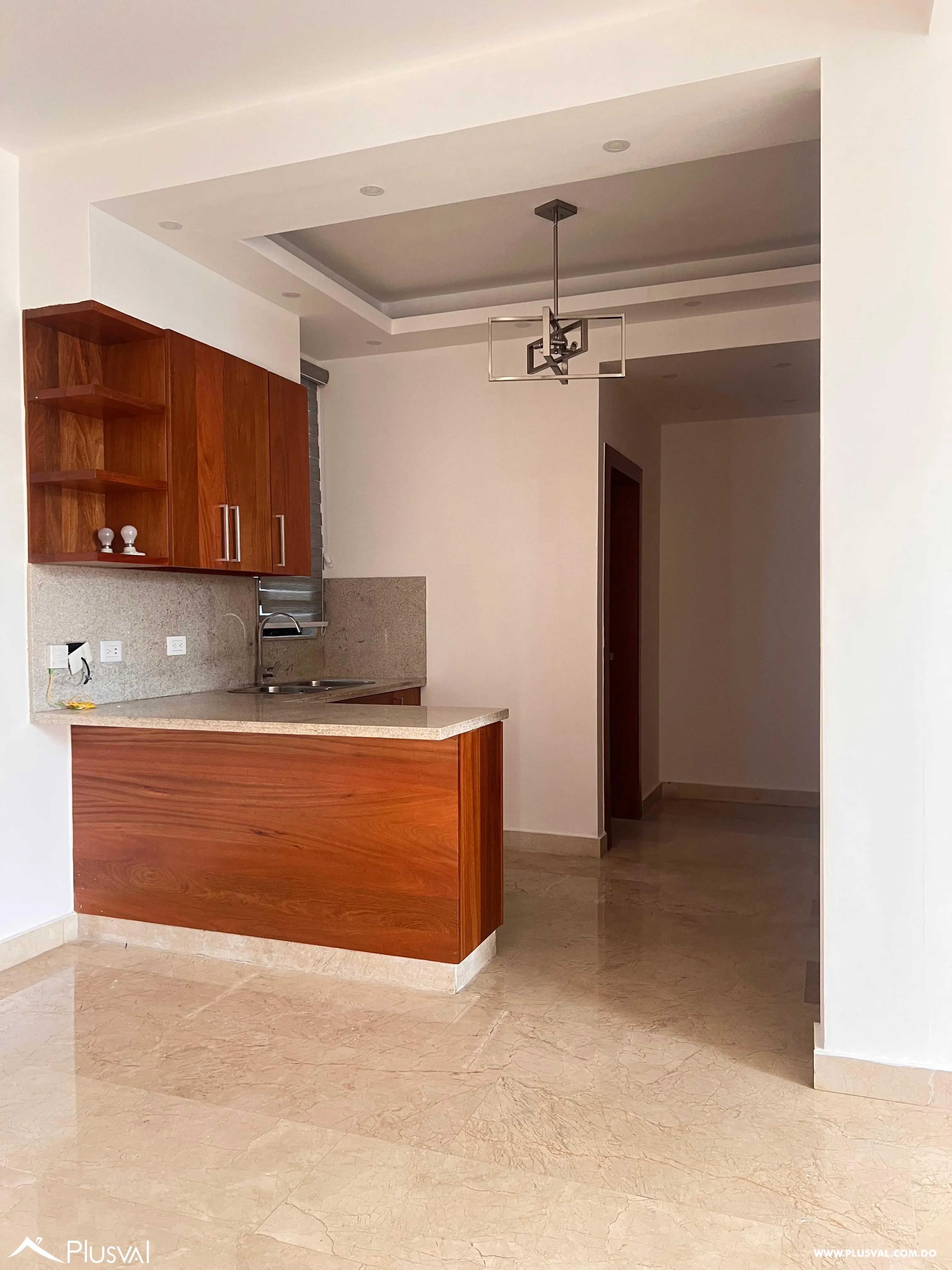 Amplio apartamento en renta con patio en los Cerros De Gurabo 461781