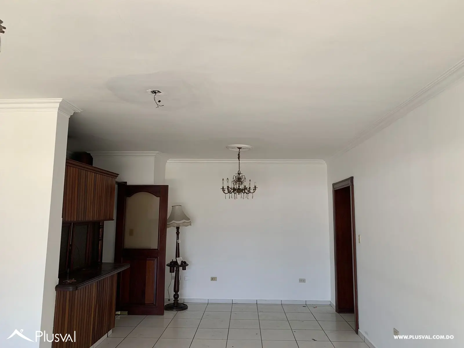 Apartamento con terraza en venta, Evaristo Morales de 3 habitaciones 467934