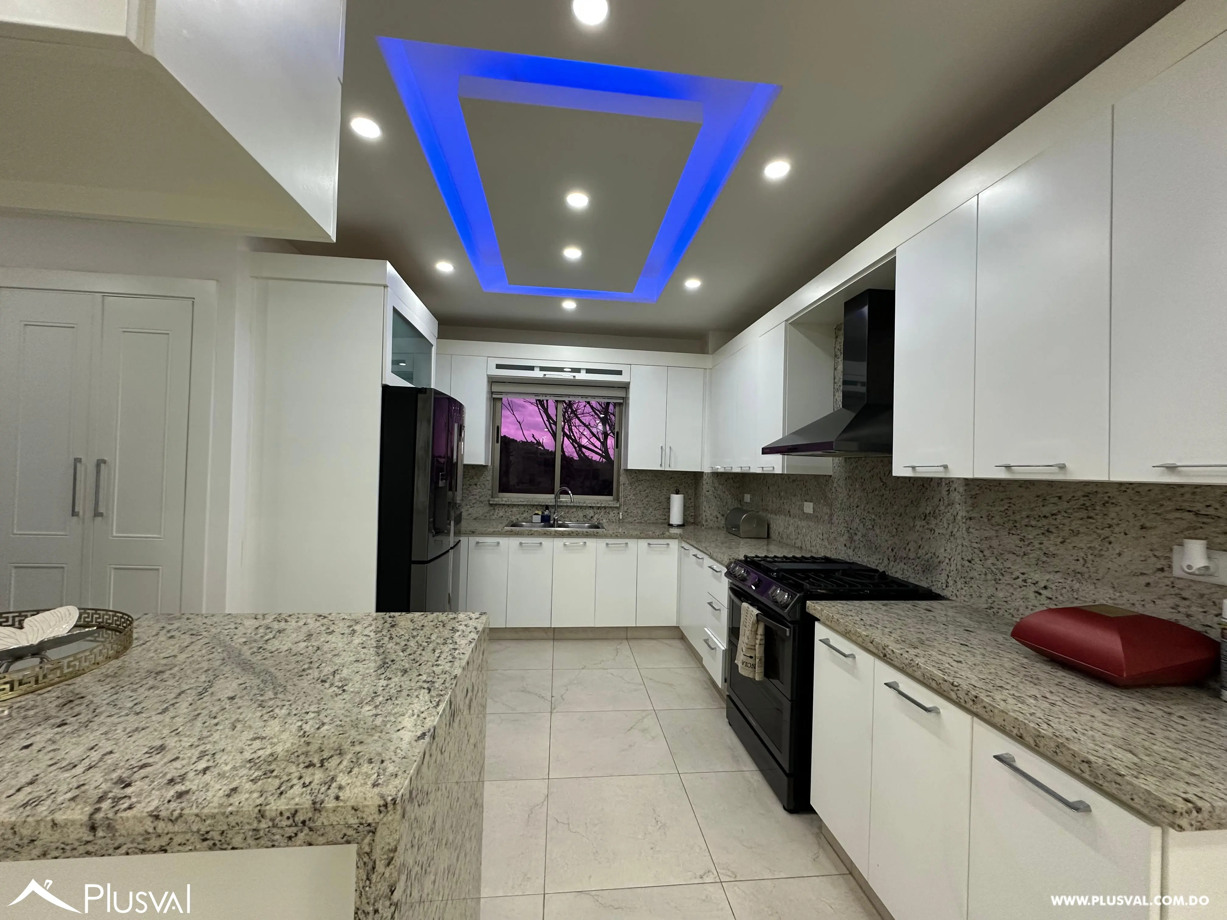SE RENTA APARTAMENTO CON LINEA BLANCA INCLUIDA 463534