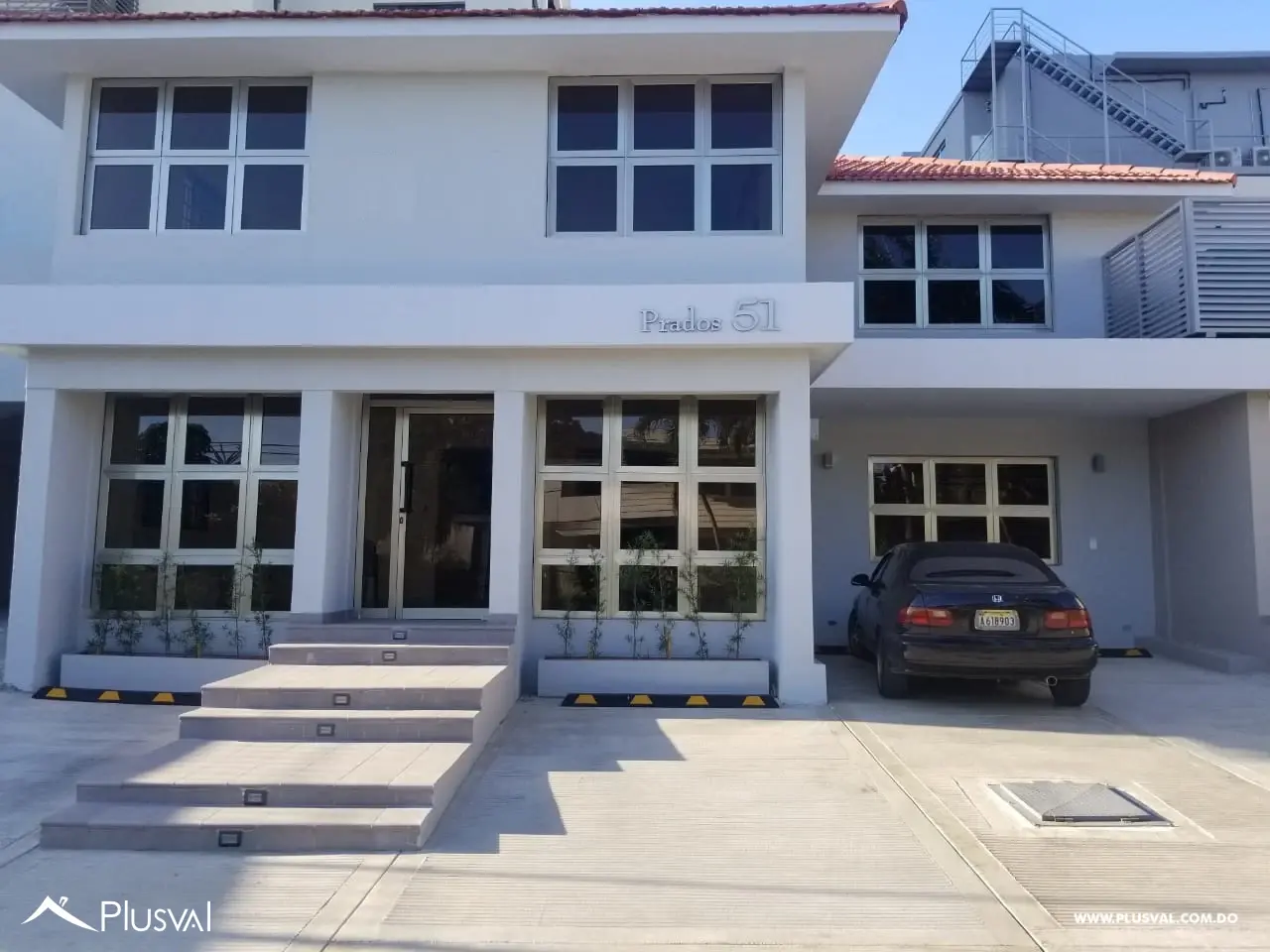 Alquilo excelente Local  Stand Alone de 200 Mt2 en primer Nivel en Los Prados 474408