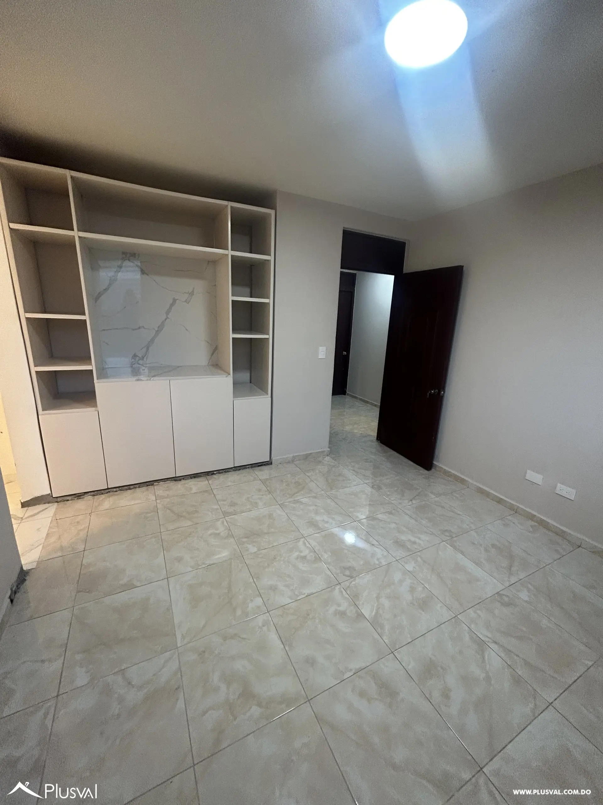 Amplia Casa en Alquiler Con Potencial Comercial 474597