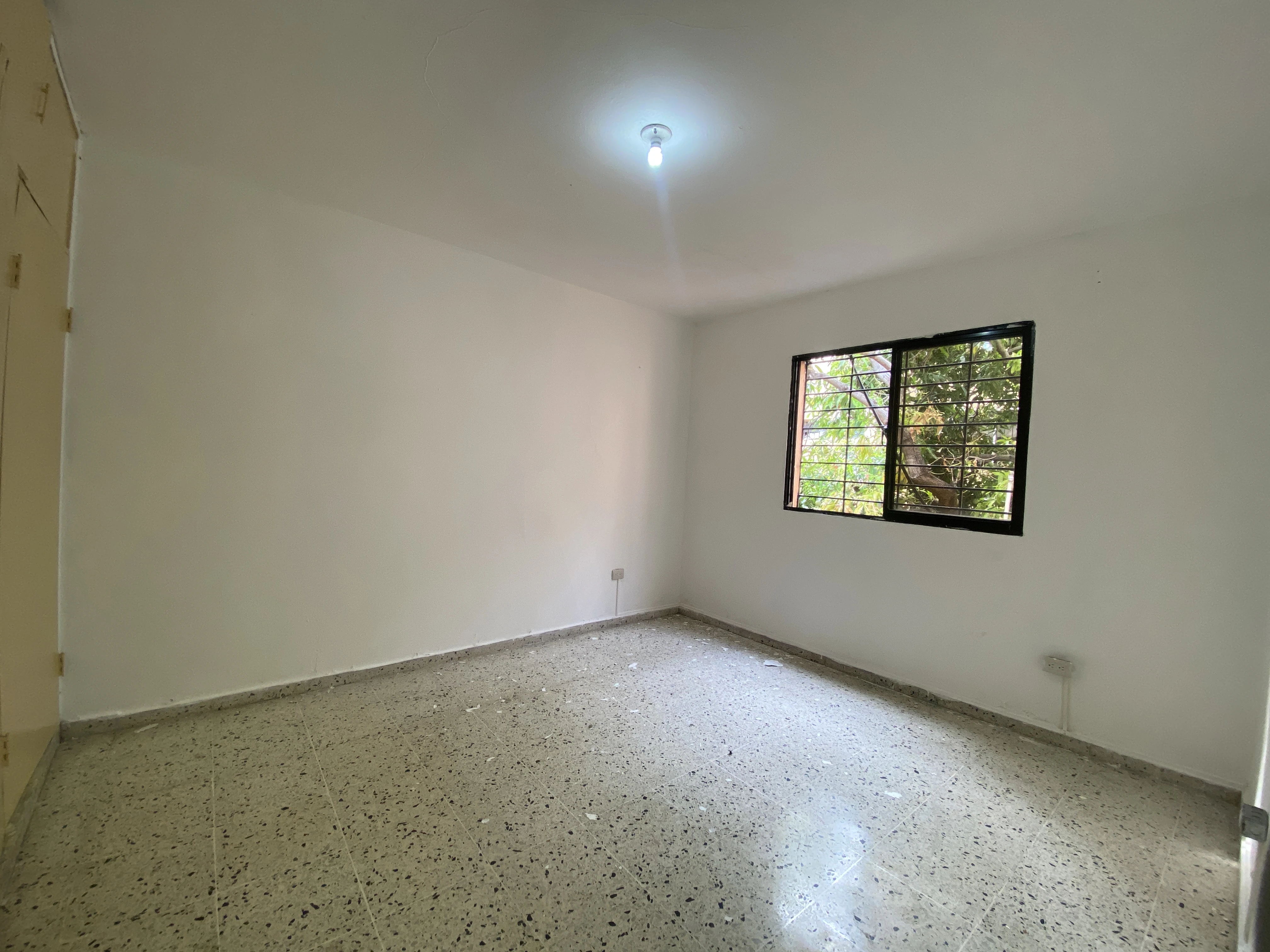 Apartamento en alquiler | 2 habitaciones | 3er piso | Dominicanos Ausentes 444894