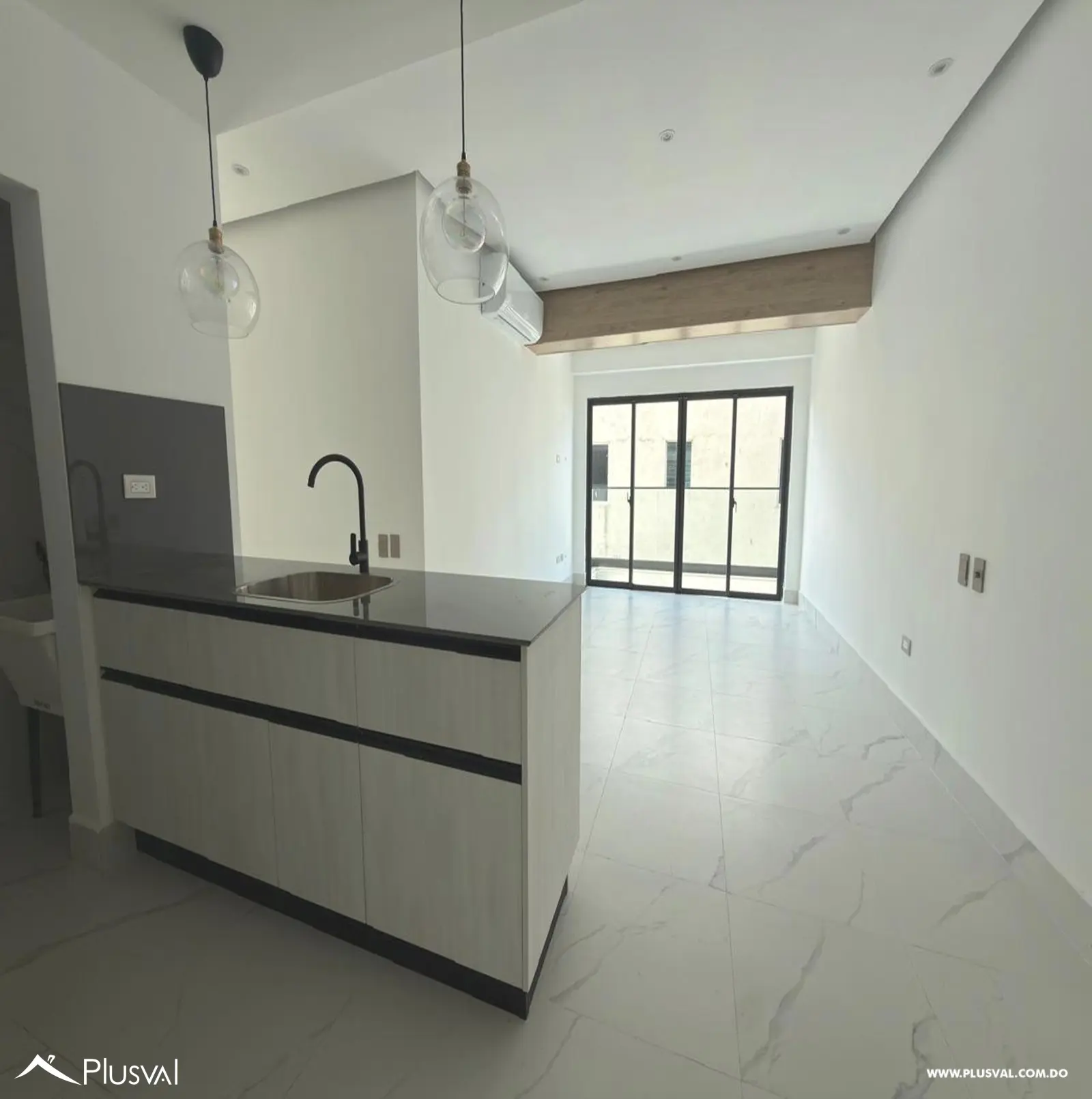 Apartamento en alquiler en Evaristo Morales 520227