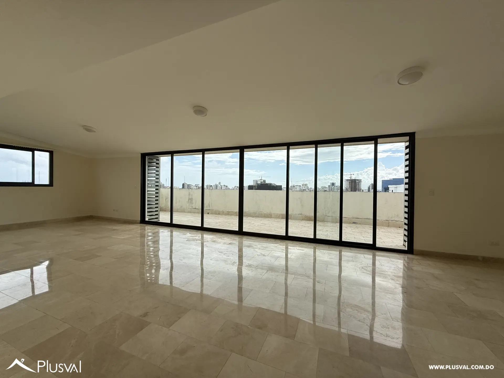 Apartamento en venta en Naco, piso 10 498397