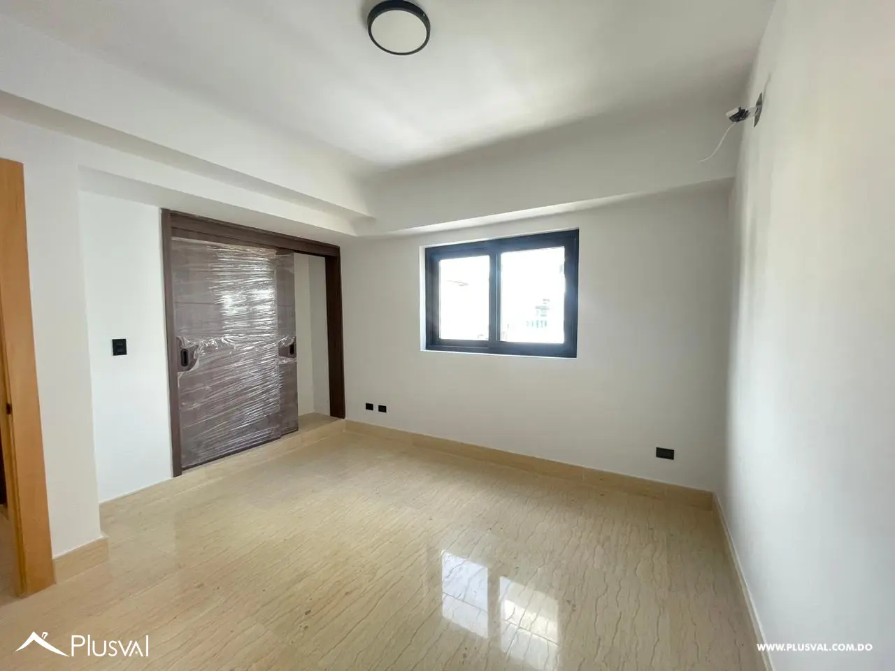 Apartamento de 2 habitaciones en Lujosa Torre en  Naco 527933