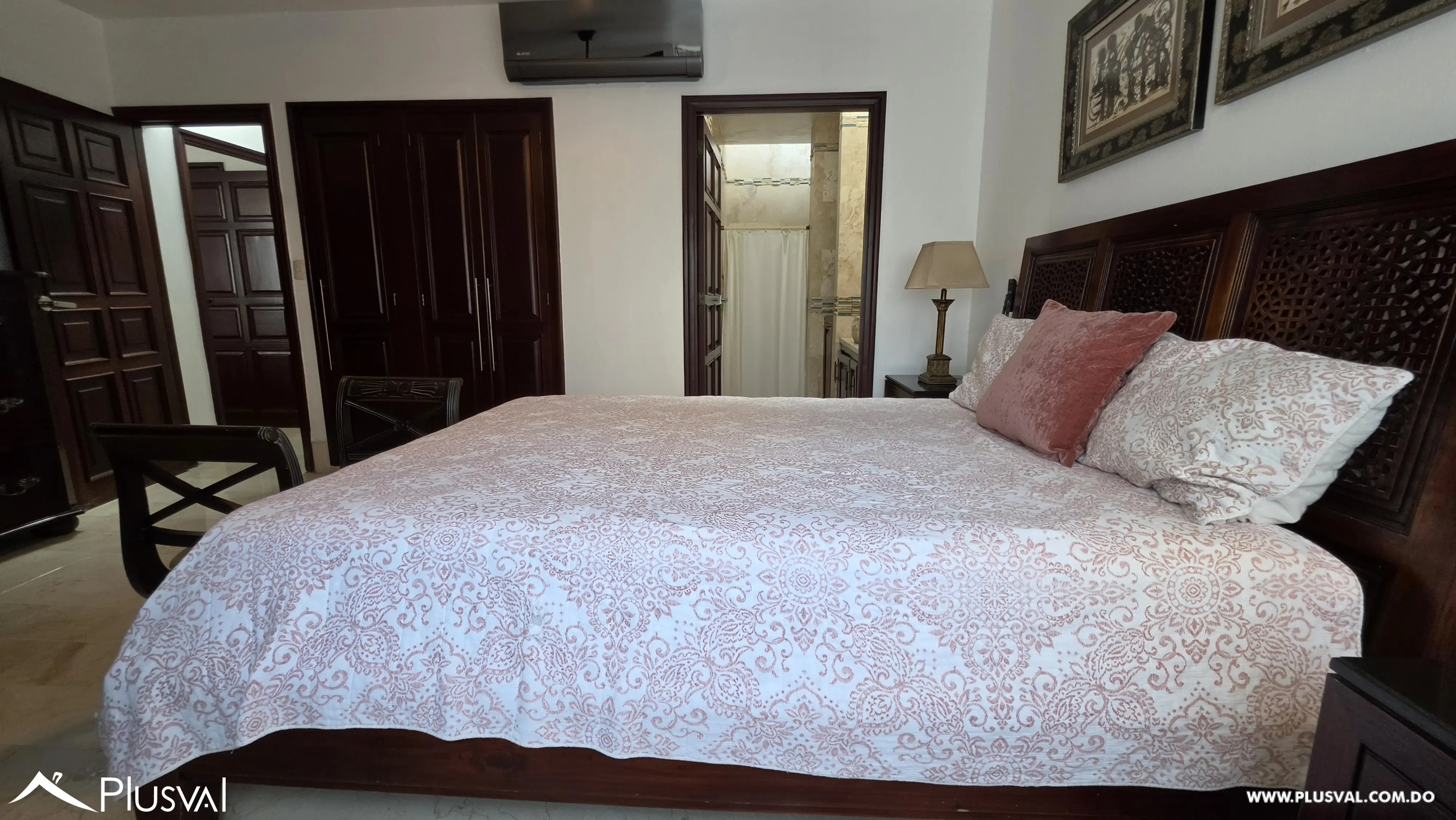 Buscas Espacio, Tranquilidad y Ubicación Céntrica: La Casa Ideal para tu Familia", La Esperilla 521323
