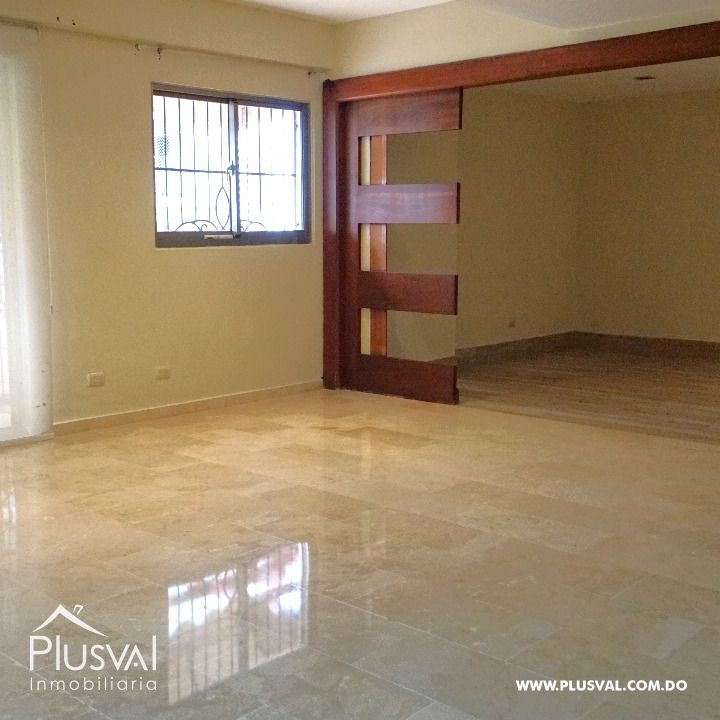 Alquiler de amplio apartamento en Serralles con terraza. 448733