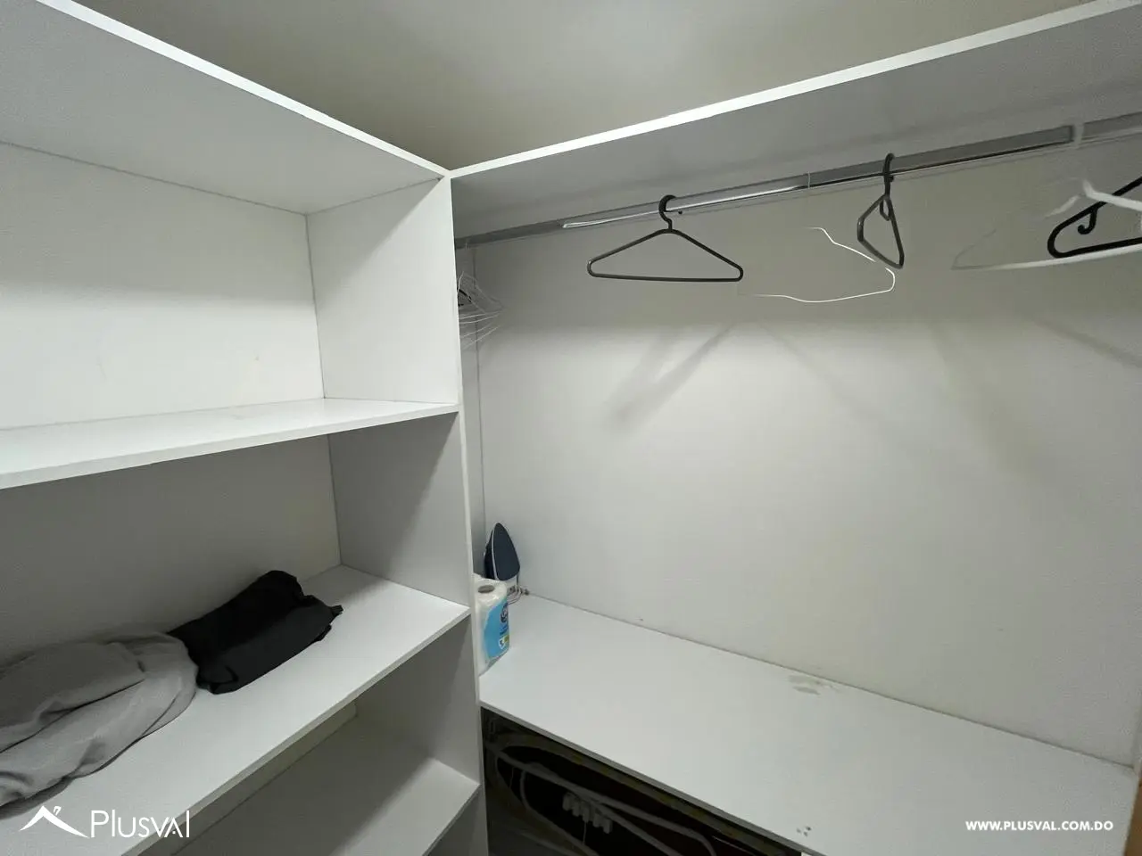 Hermoso apartamento en alquiler amueblado en Evaristo Morales 529270