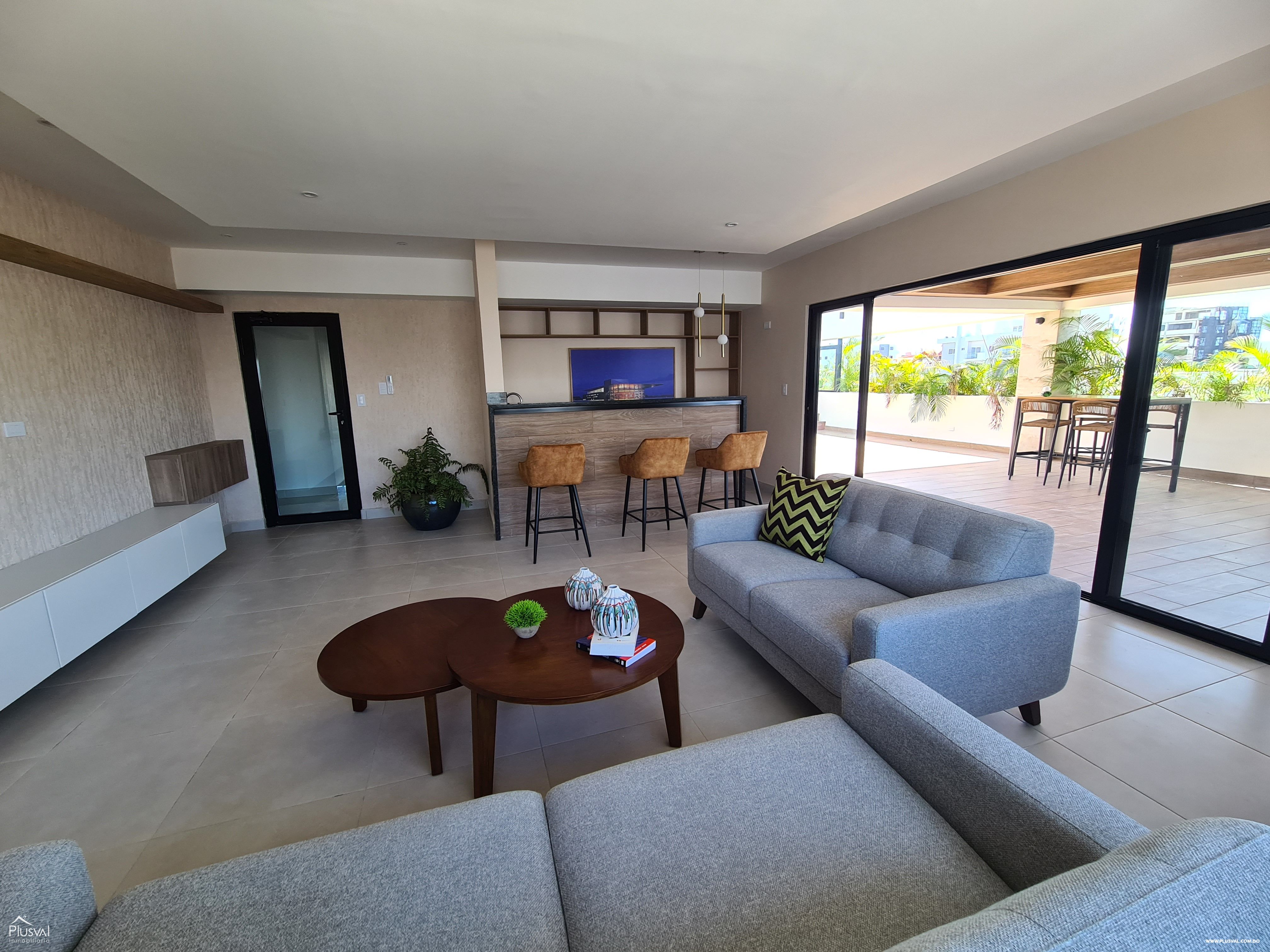 Apartamento en Venta, en Evaristo Morales 32560 Plusval Inmobiliaria