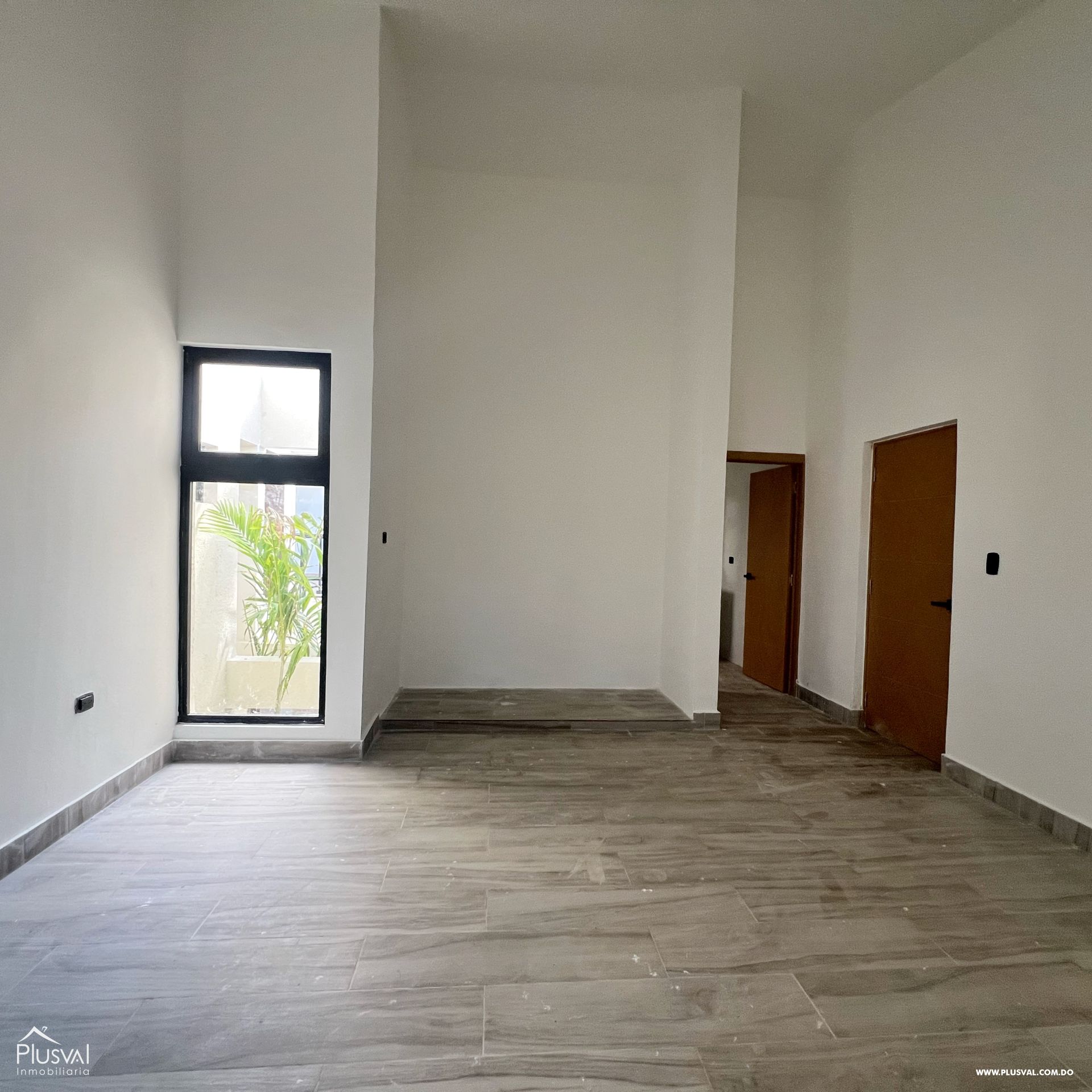Apartamento de 3 habitaciones con balcón, parqueo y acceso a playa 400488