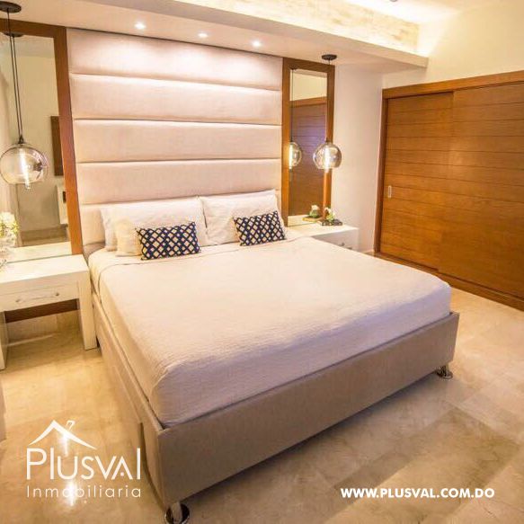 Amplio penthouse en la zona Exclusiva La Esmeralda 176200