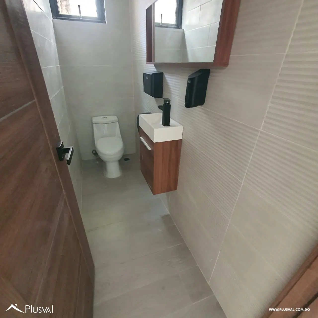 Se Alquila Local Nuevo en Zona universitaria 461539