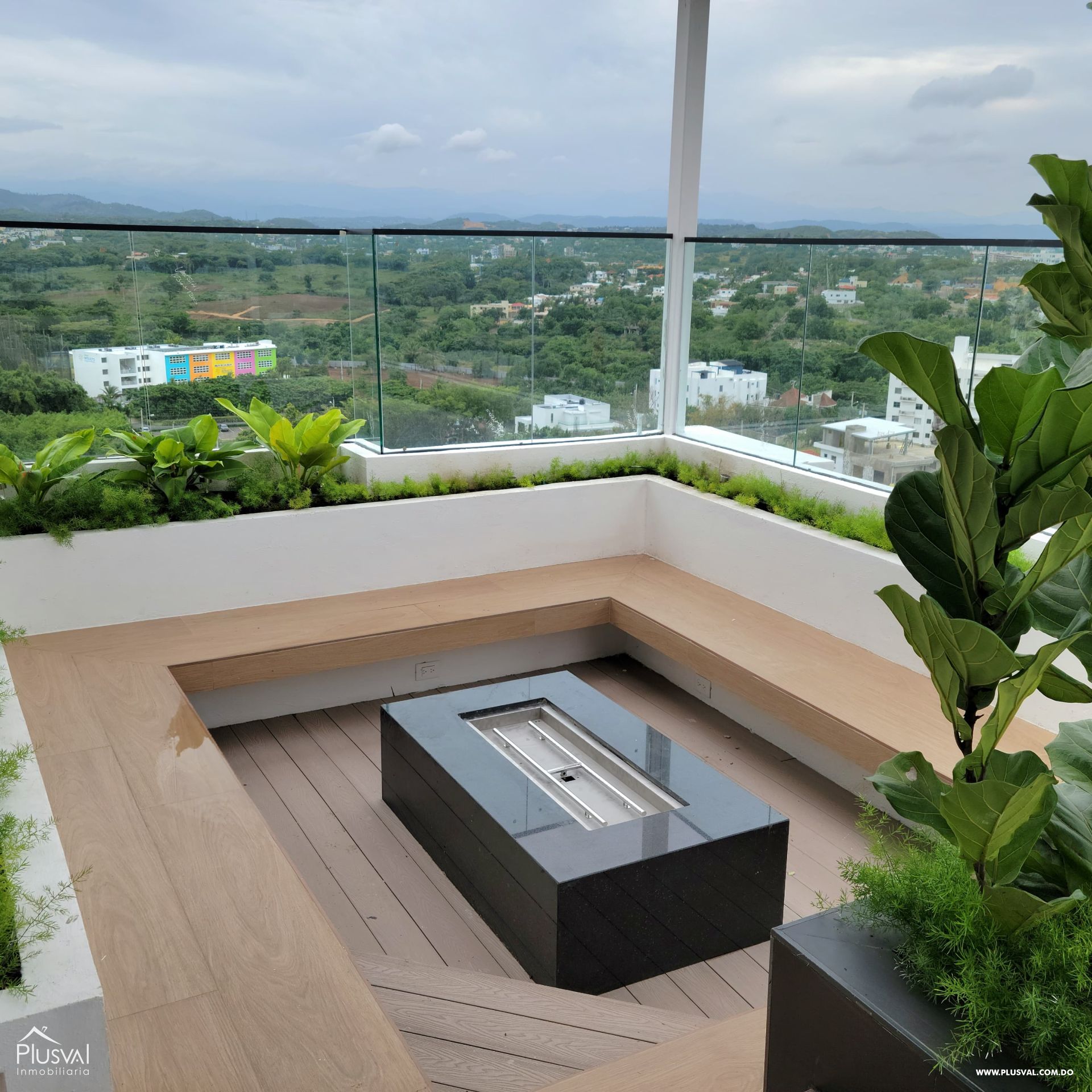 Exclusivo proyecto residencial en venta en la urbanización Thomén 382716