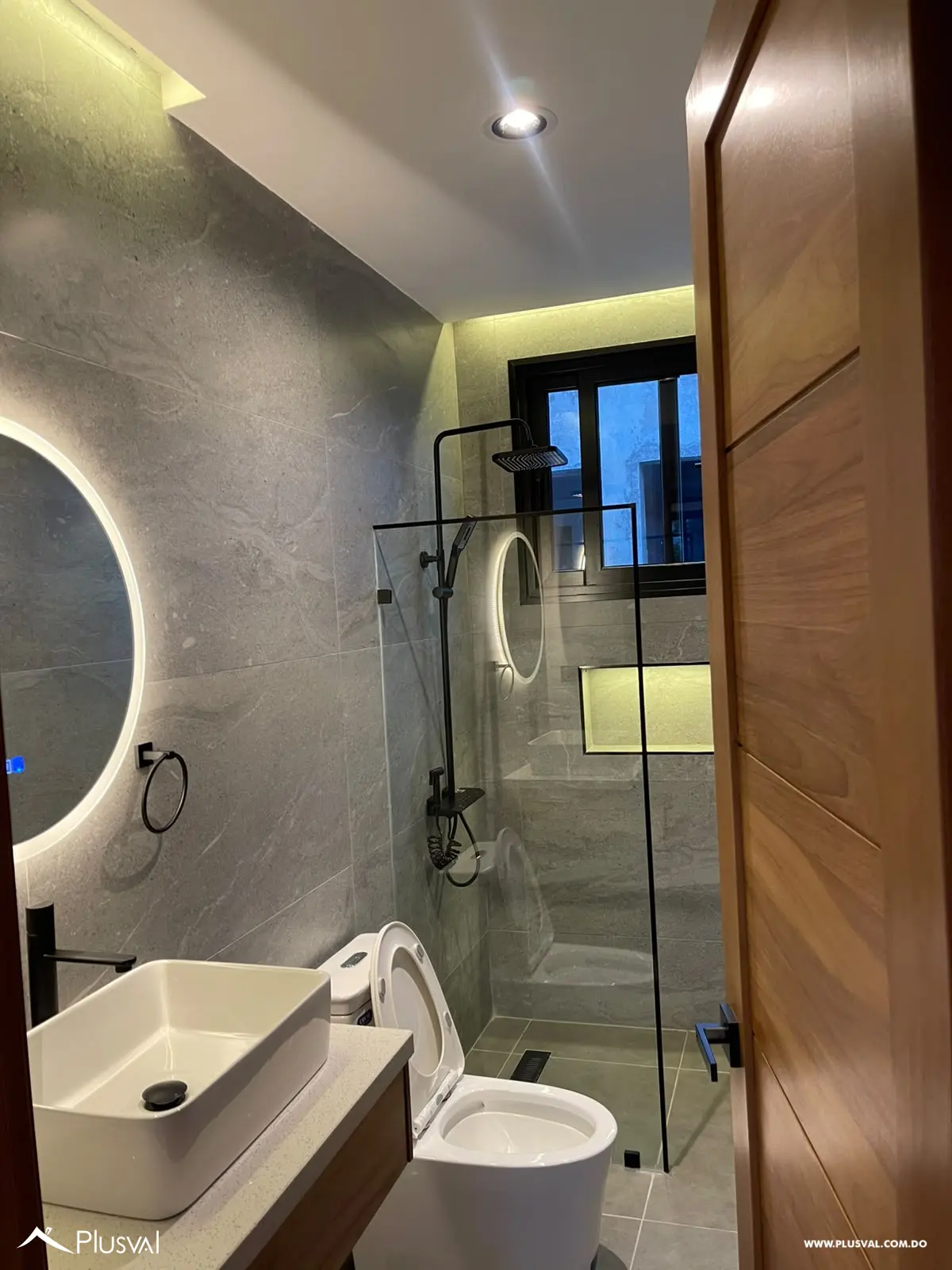 Villa moderna con Piscina Privada , terraza techada y jardín tropical 522011