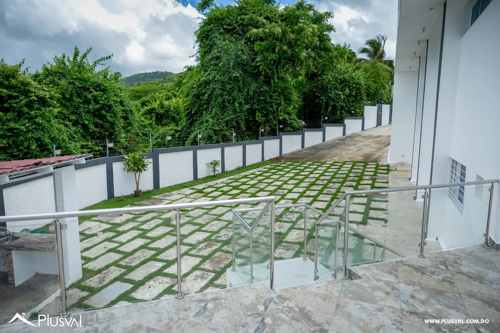 Villa de dos Niveles en Venta en Residencial Cerrado 520716