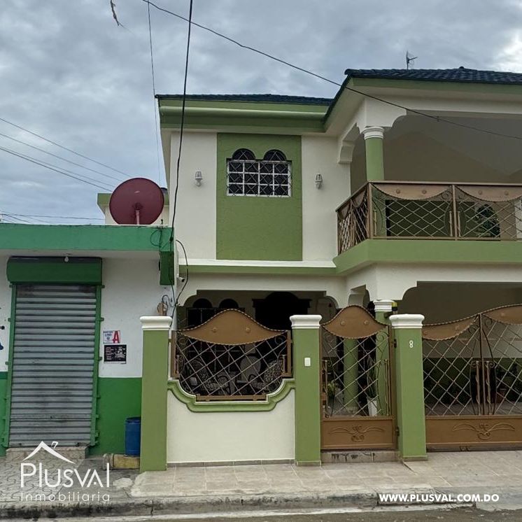 Casa de dos niveles con local comercial Adjunto, La Vega 401184