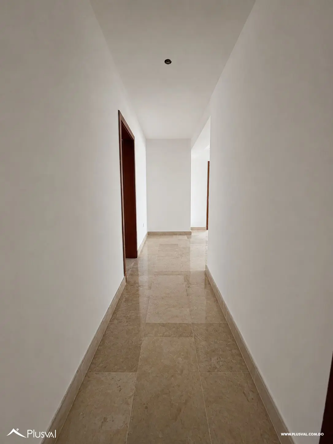 Apartamento en alquiler con de 3 habitaciones más estudio en la esperilla 509701