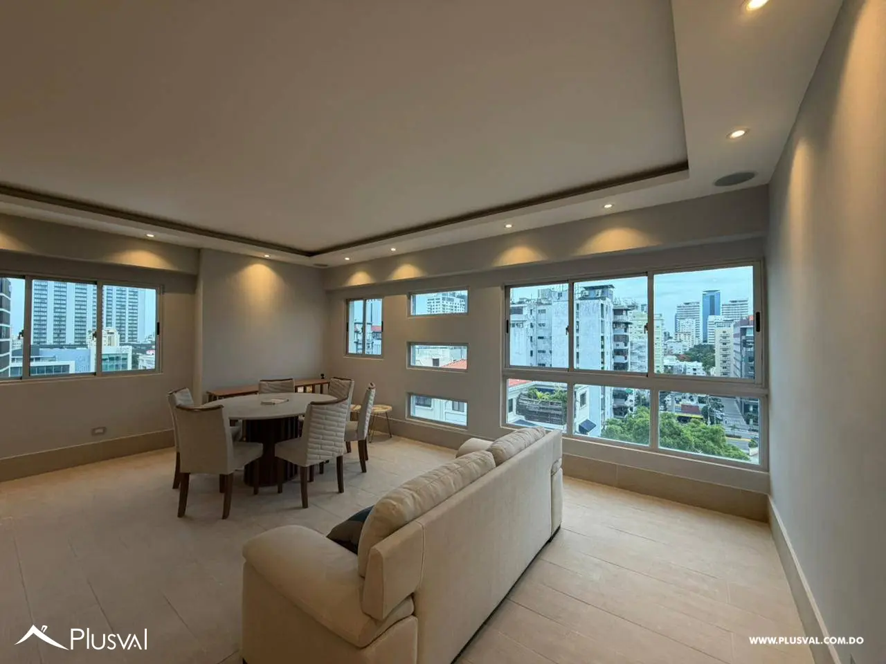 Apartamento en alquiler 3 habitaciones mueblado en Piantini 529829