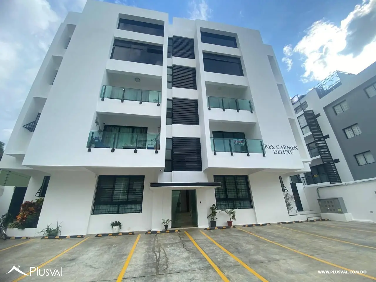 Alquiler Penthouse de 2 Niveles con Amplia Terraza Privada 454564