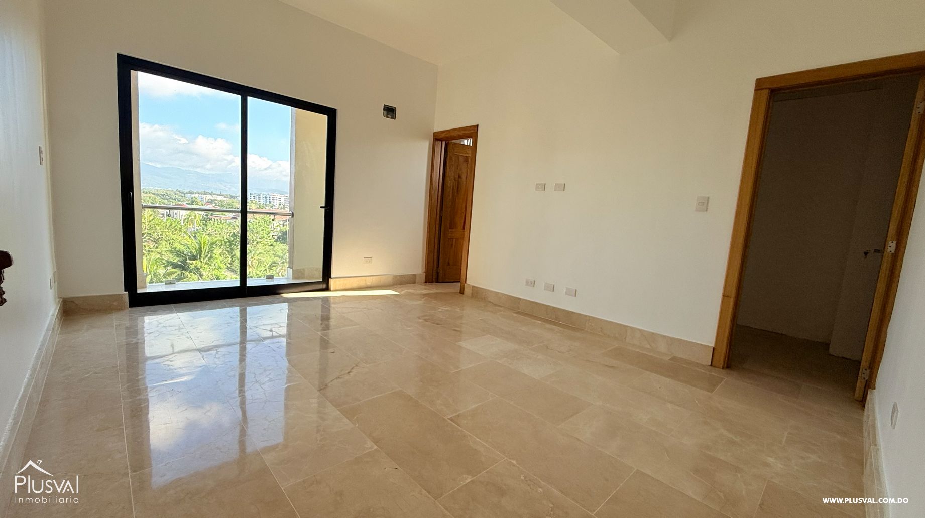 Amplios apartamentos en venta en Santiago 486263