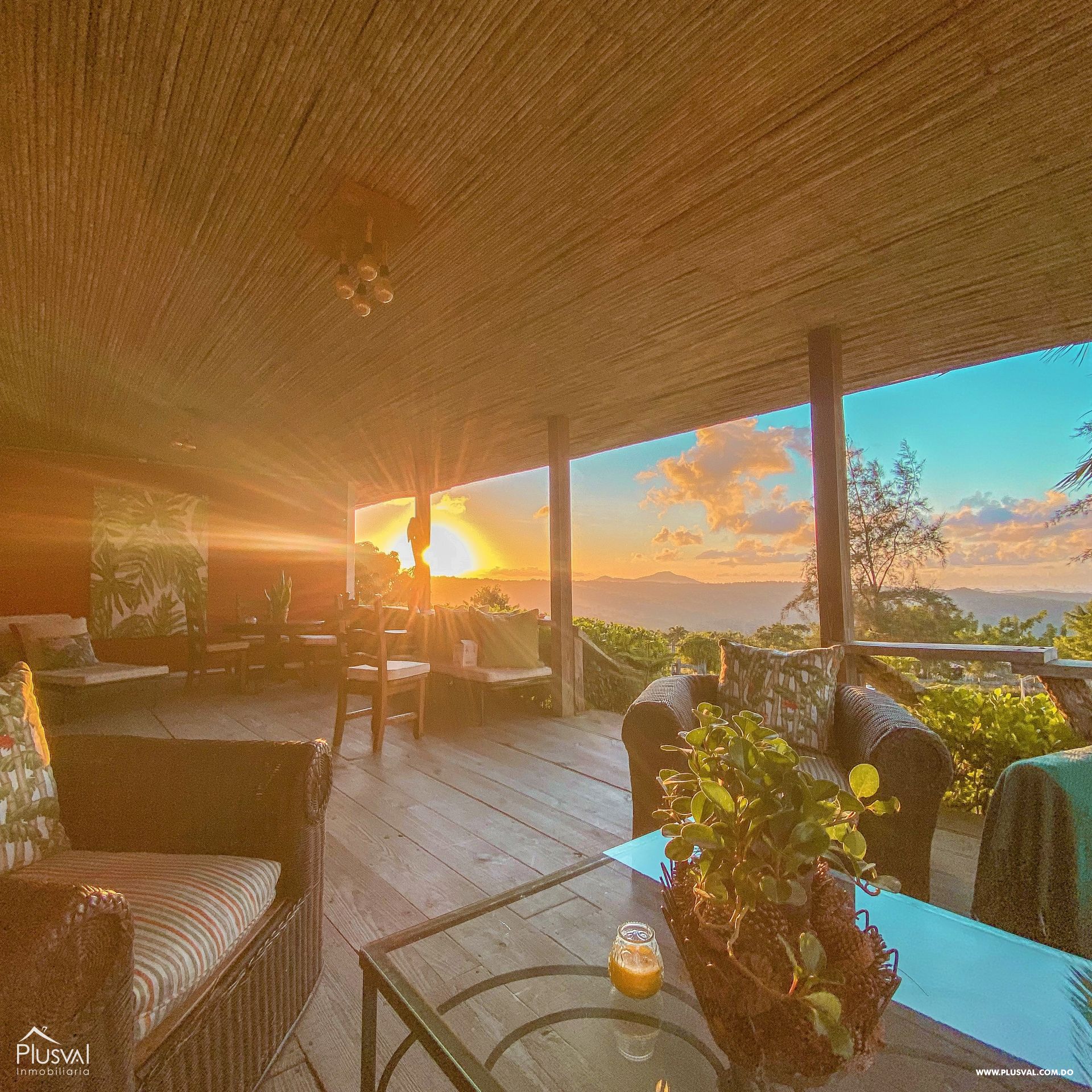 Venta Villa tipo Casa de Campo construida en madera vista al Mar y Montañas 211206