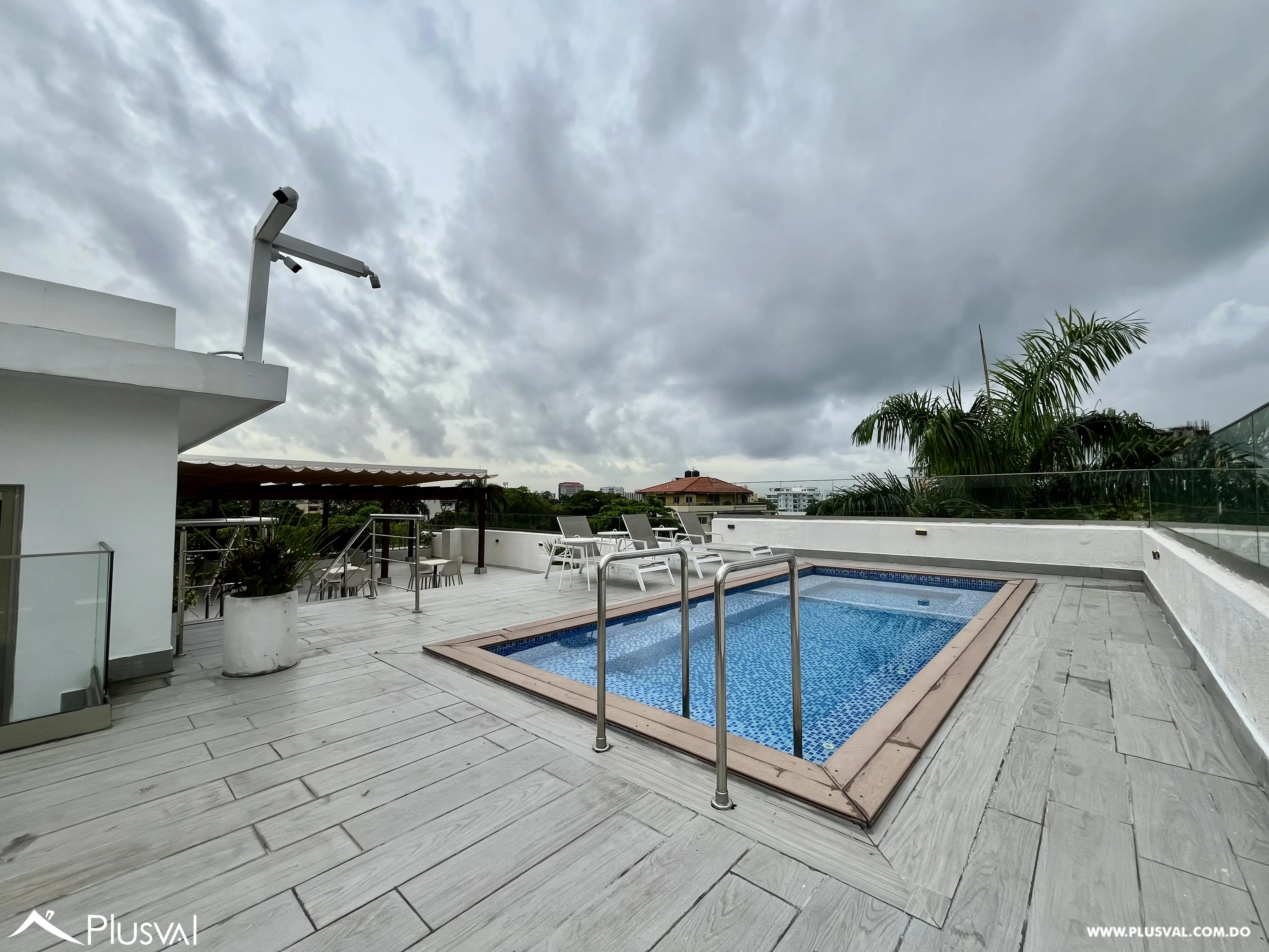 Terraza rooftop con piscina en alquiler en Gazcue 468474