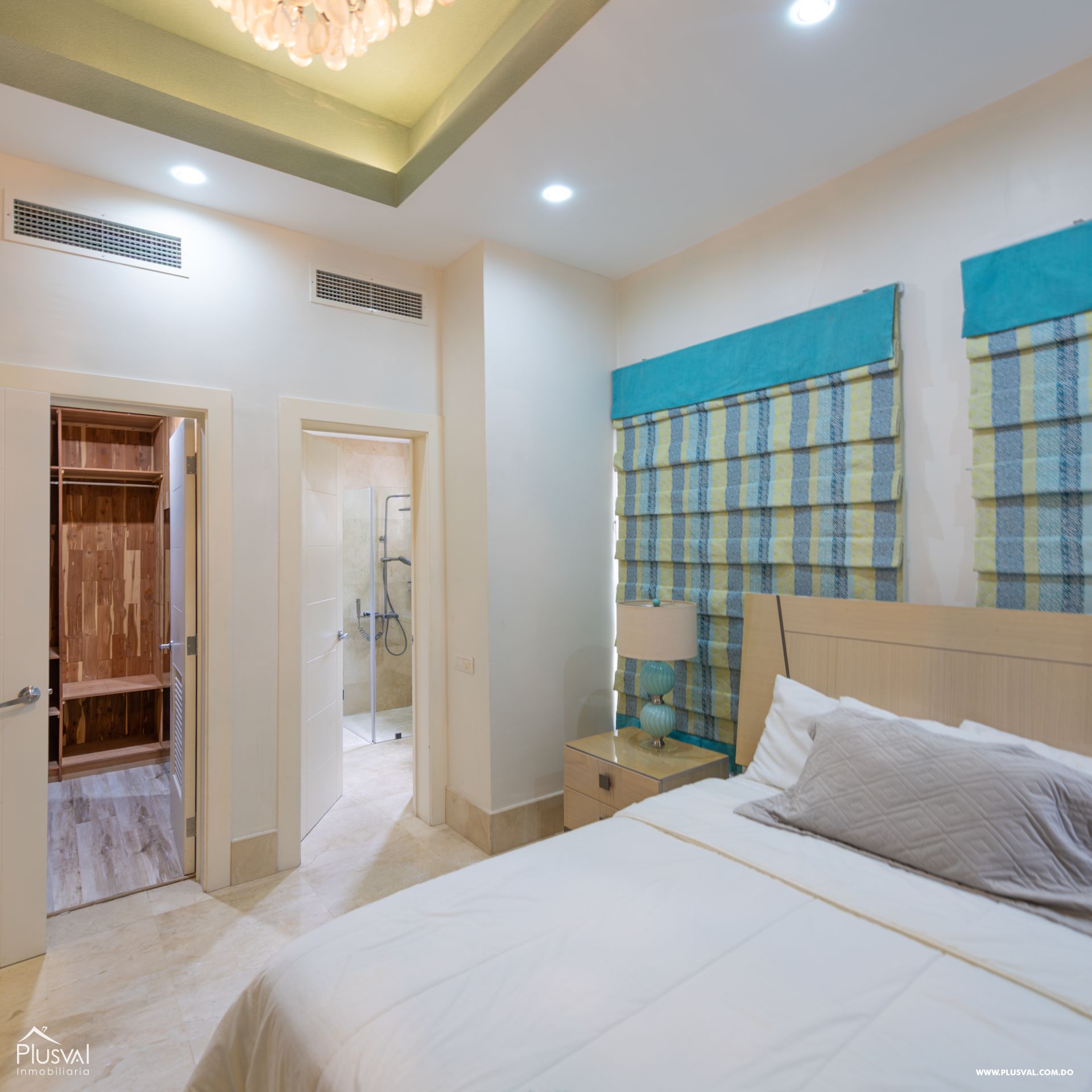 Apartamento Amueblado de Lujo con Terraza y 3 Hab. en Piantini 447573