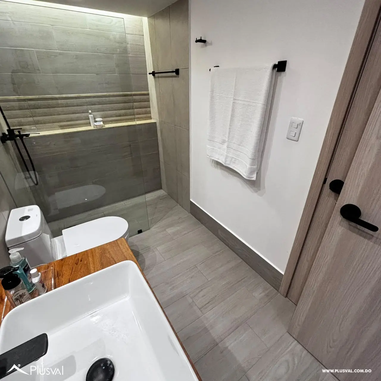 Alquiler de Apartamento Vista Alta Cap Cana Amueblado 521428
