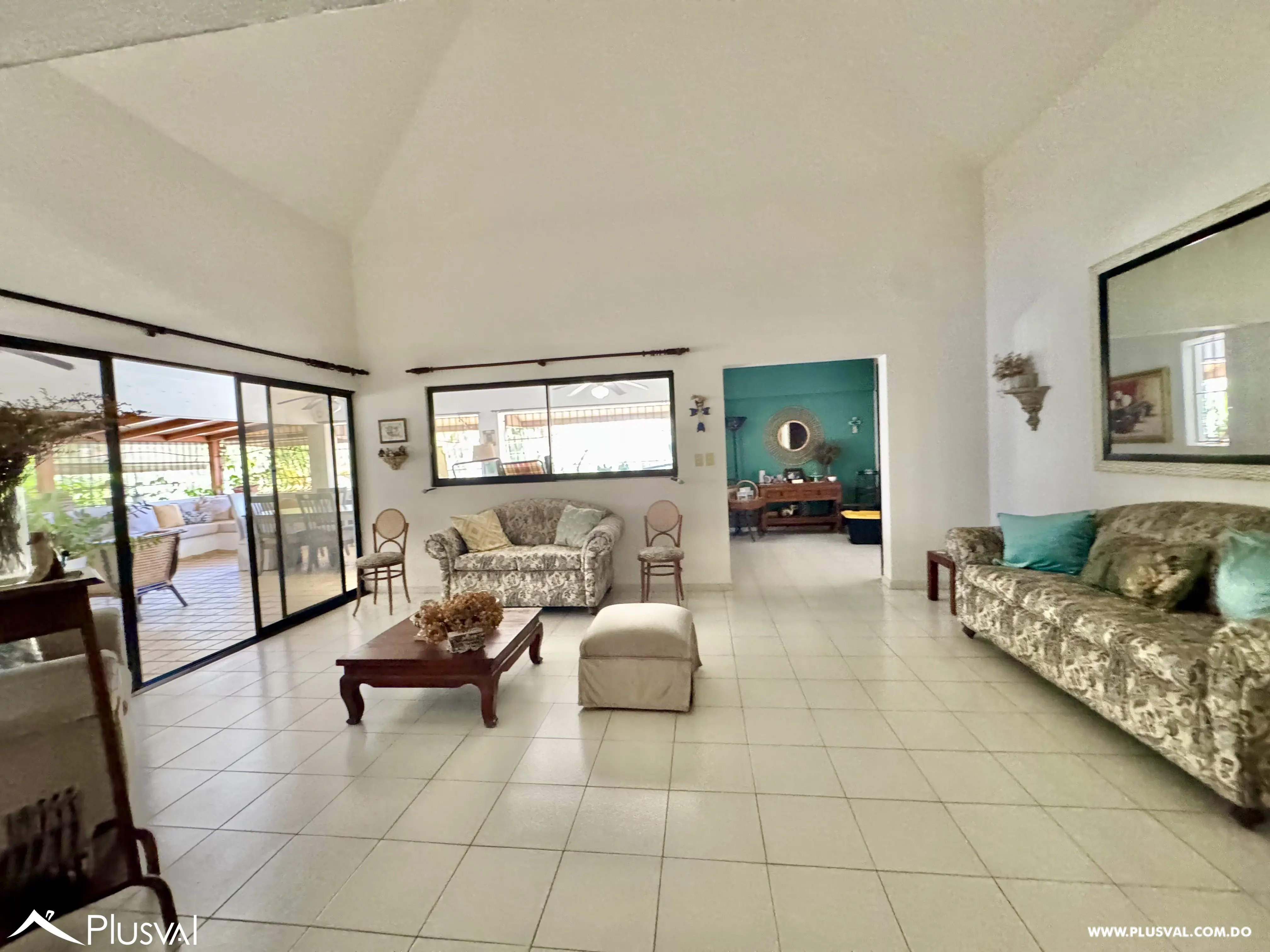 Vendo Maravillosa Casa de 2 Niveles en Los Cacicazgos 519167