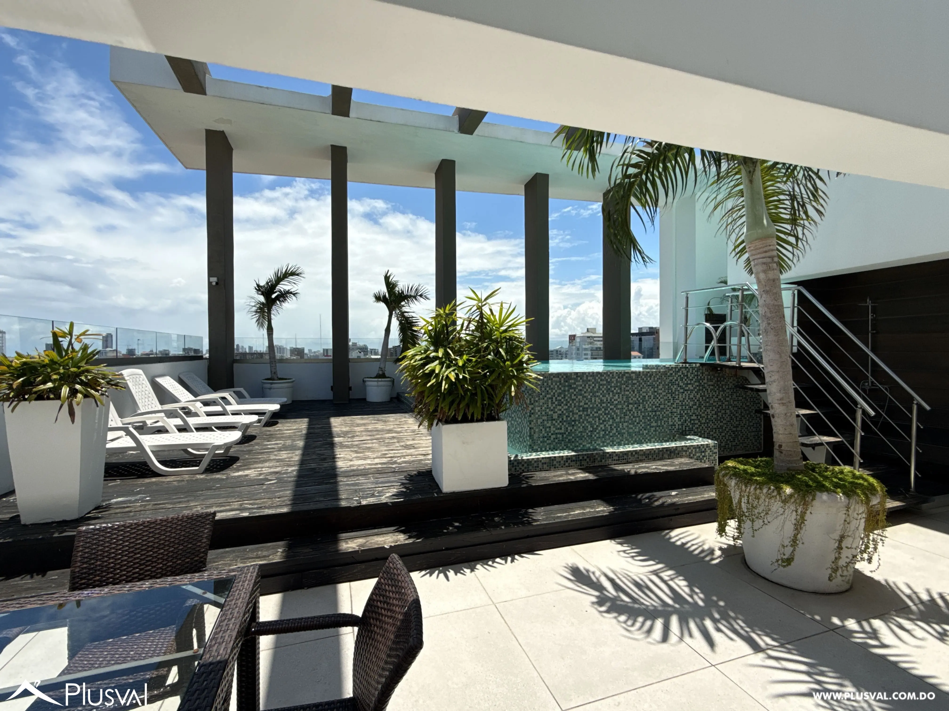 Apartamento amueblado en Naco con amenidades premium por solo US$950 506466