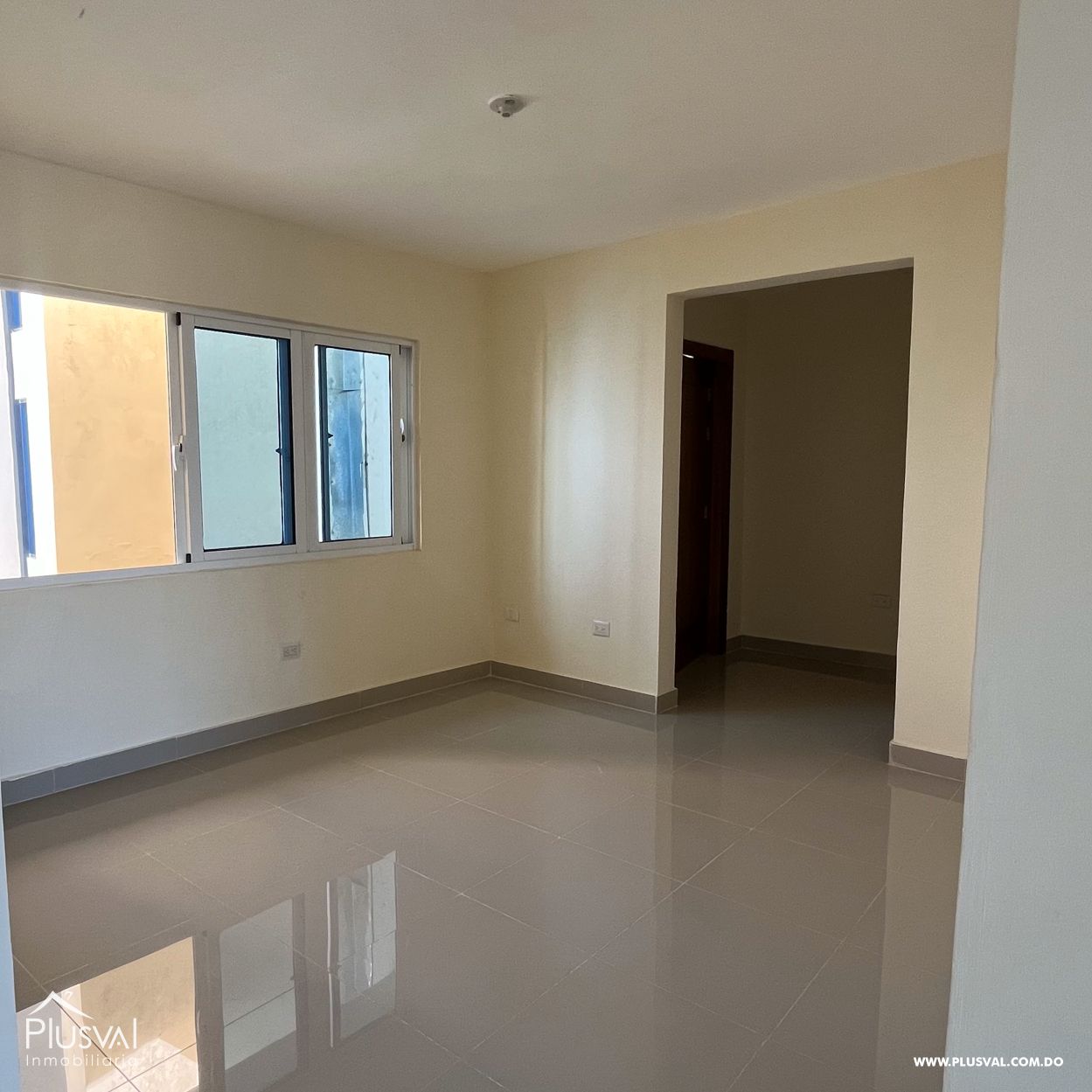 Amplio Apartamento en Venta en Proyecto Privado 418427