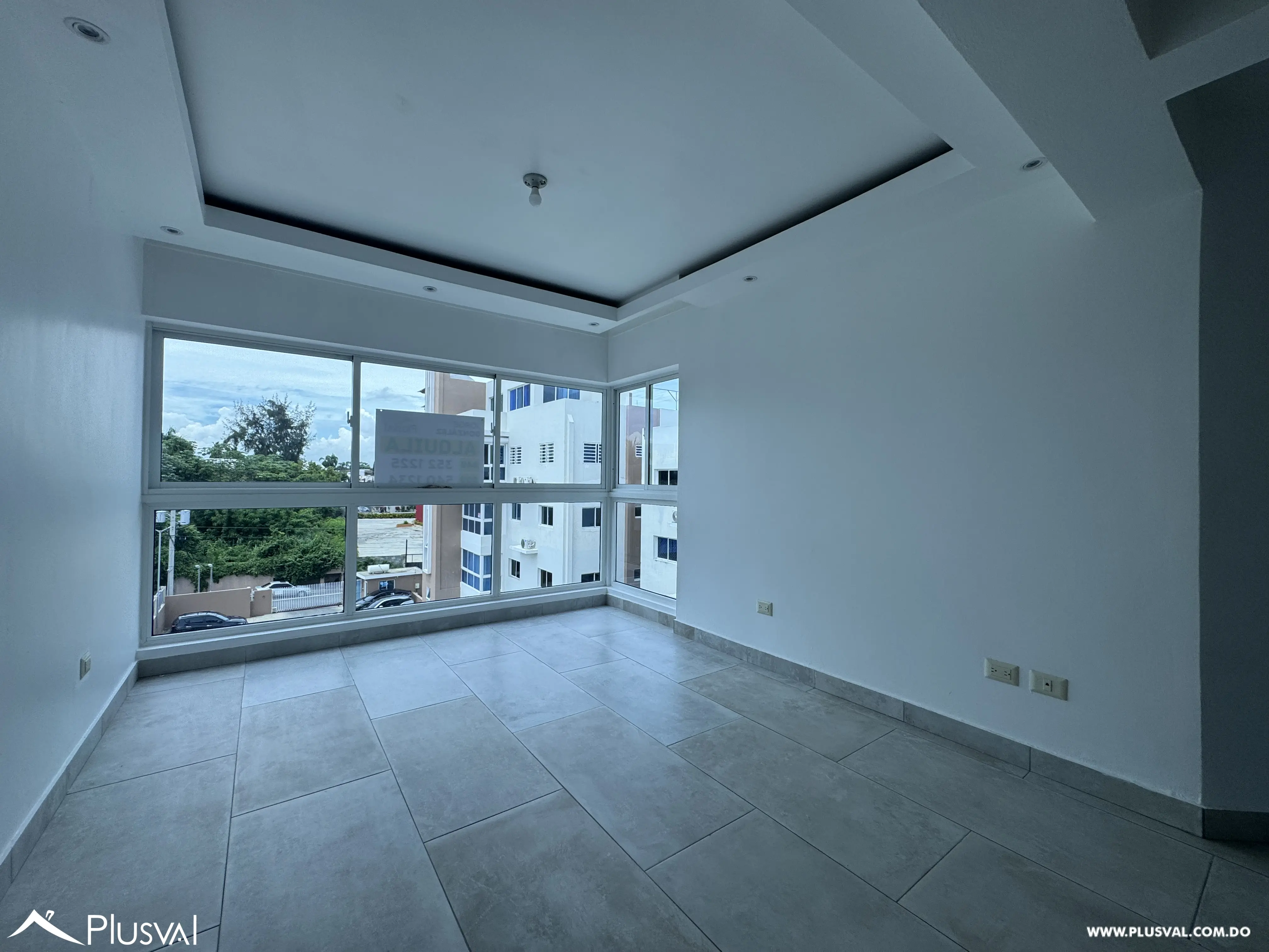 Penthouse en alquiler de 3 habitaciones con terraza en Altos de Arroyo Hondo 462845