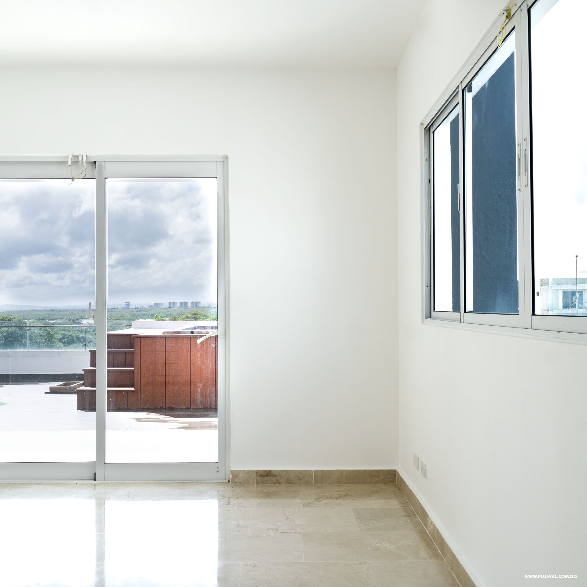 Comodos y Amplios apartamentos de 3 Habitaciones en el Exclusivo Sector de Jardines del Este, Chantini Santiago. 422506