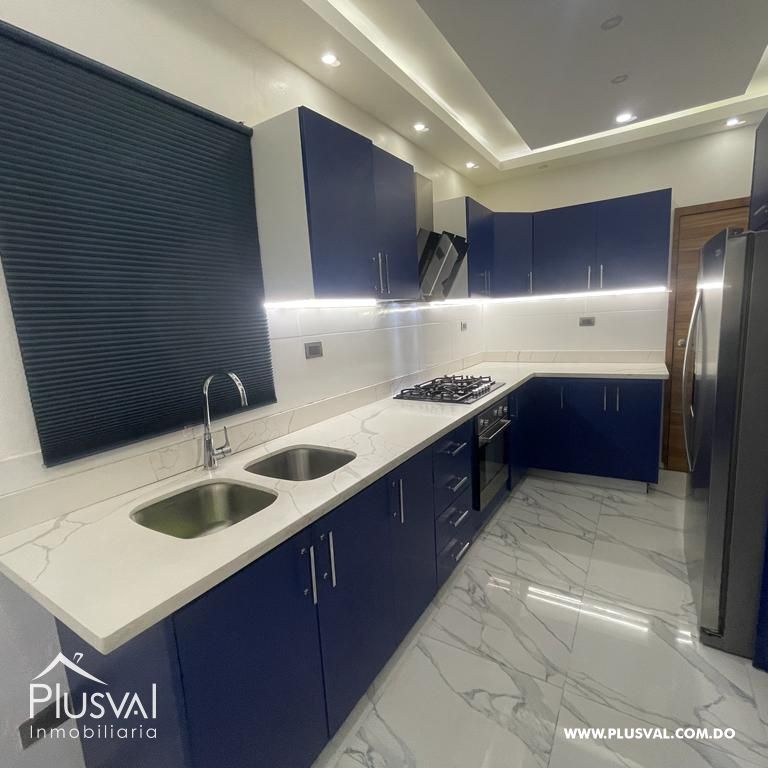 Amplia y remodelada casa cerca de la Ave. España 253711